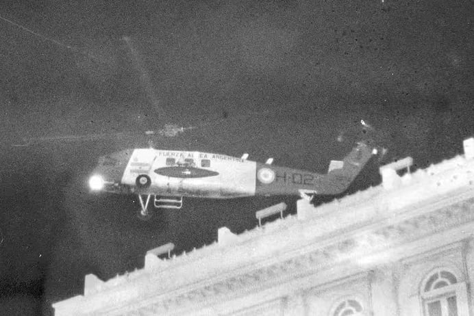 Isabel Perón abandona la Casa Rosada en la madrugada del 24 de marzo: el golpe estaba en marcha
