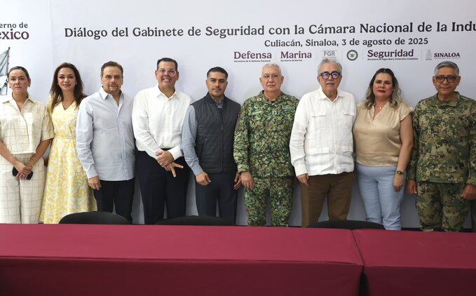 Reunión de seguridad en Sinaloa, México (X @SSPCMexico)
