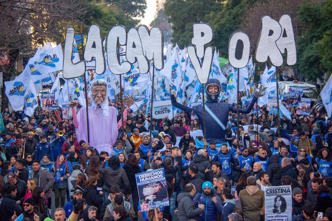 La columna de La Cámpora