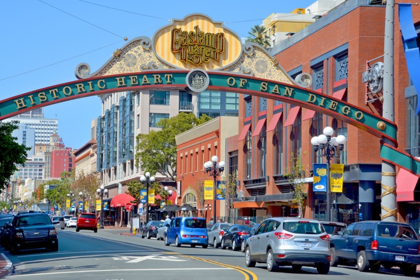 Las autoridades buscan retener el talento joven con opciones accesibles de compra en San Diego