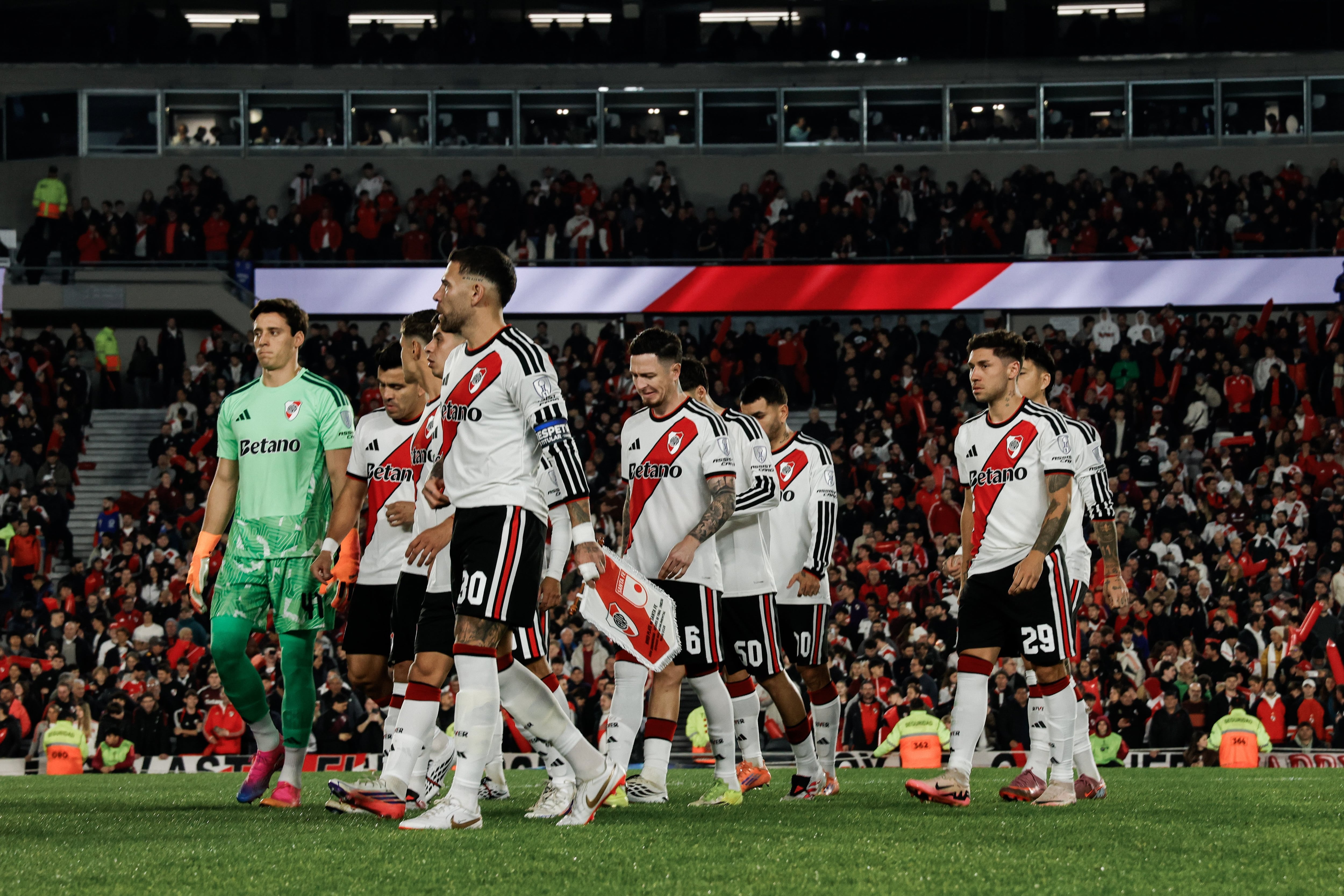 Las casas de apuestas ponen a River como favorito al triunfo en el encuentro frente a Huracán