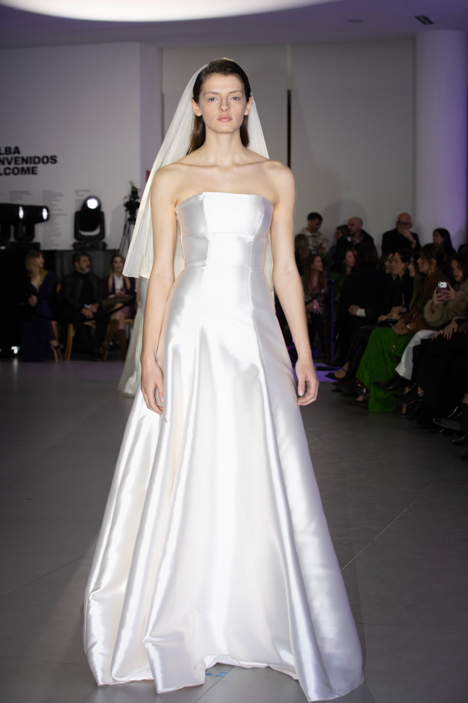 El impactante look de novia. Esta edición de SAC en el MALBA se da en el marco de “Viva Frida”, la exposición dedicada a Frida Kahlo que inaugurará el 19 de septiembre
