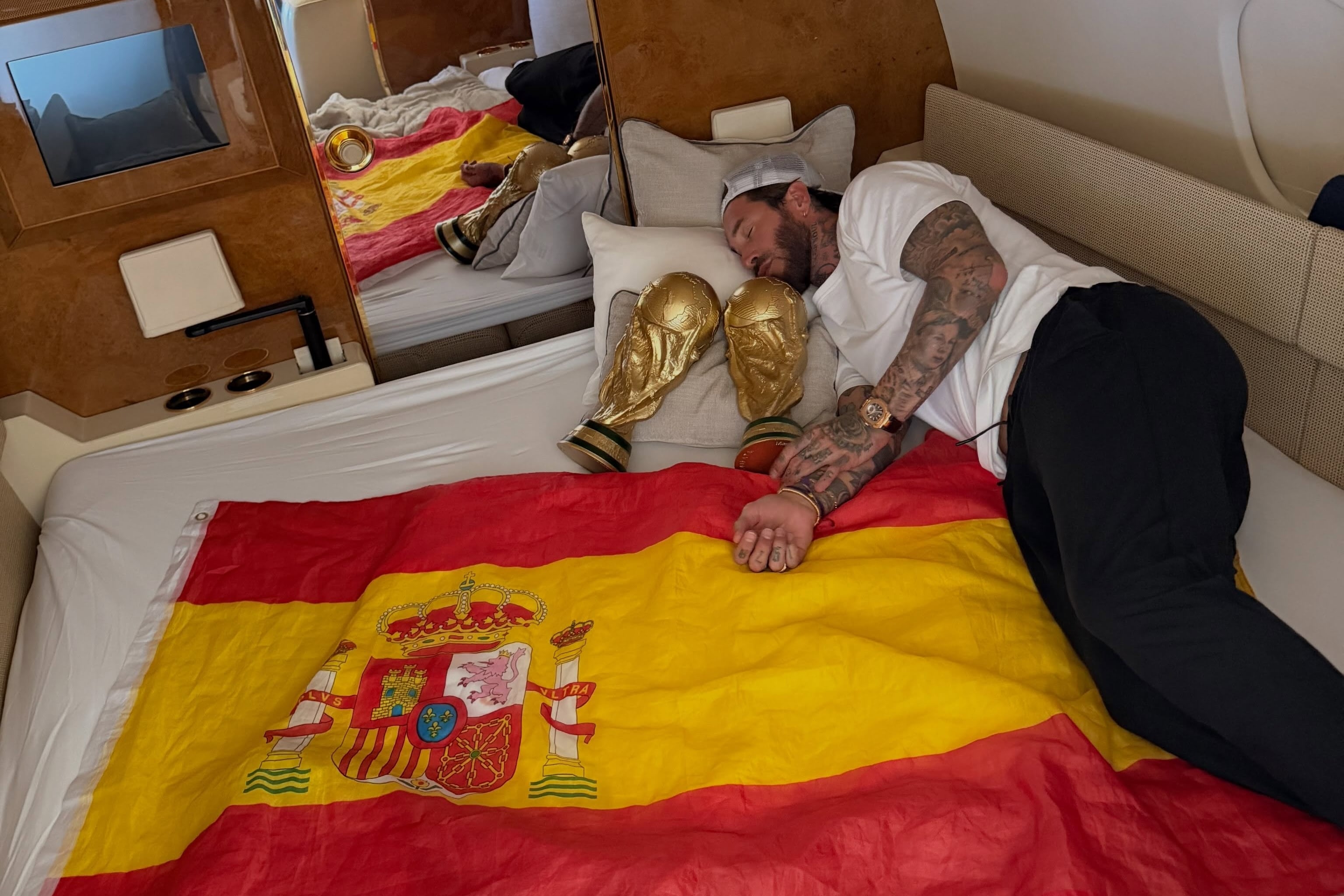 Sergio Ramos recreó una emblemática foto de Messi para festejar el título de España en el Mundial