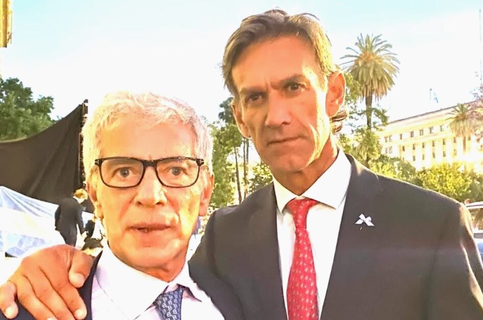 El ministro de Justicia de la Nación, Mariano Cúneo Libarona, junto a su hermano Matías