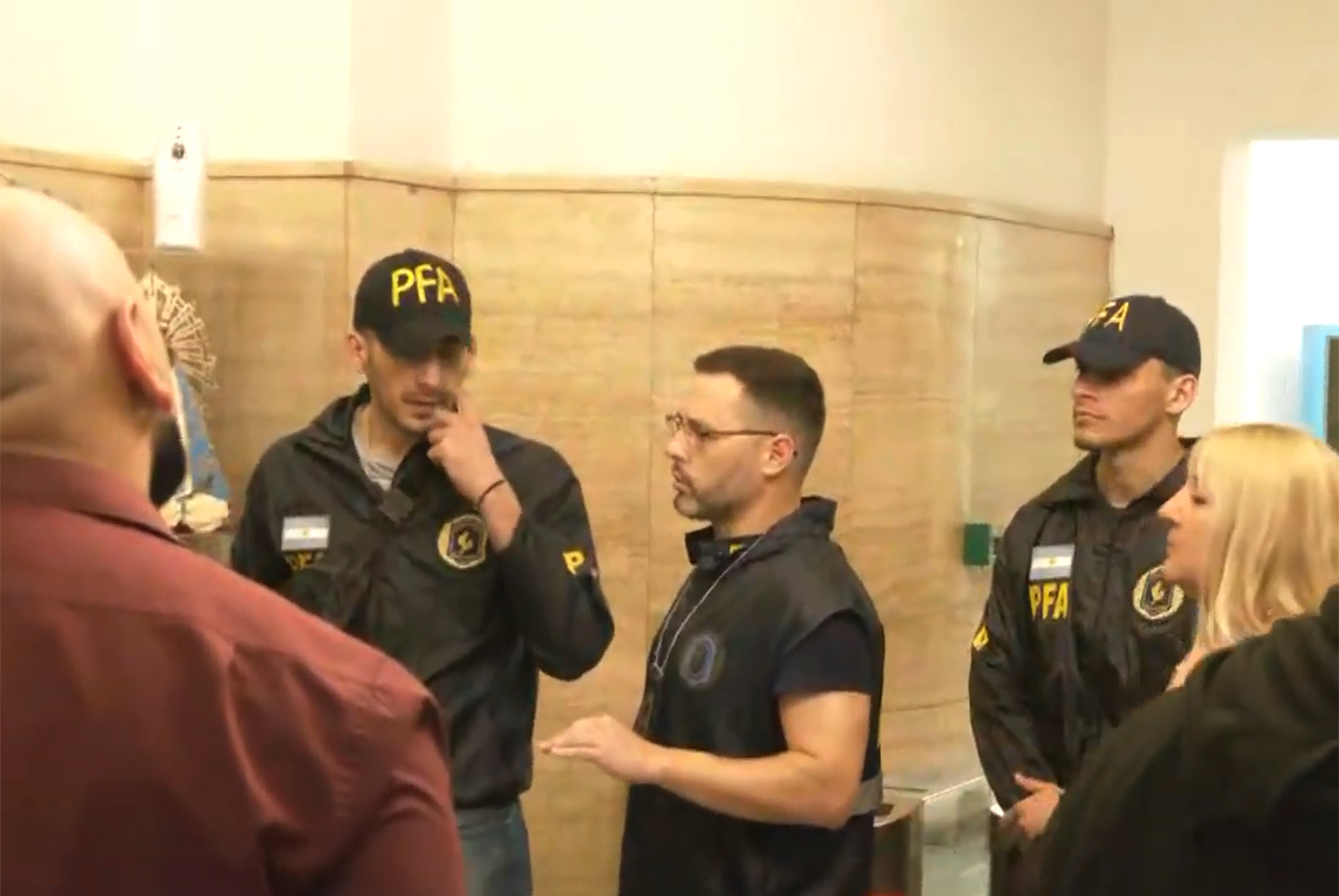 El operativo en la sede Viamonte de la AFA por la causa Sur Finanzas