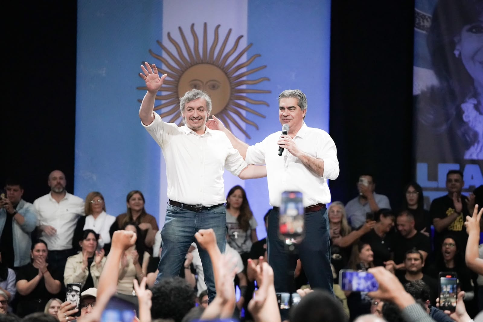 El PJ pidió por la libertad de Cristina Kirchner y Kicillof dijo: “Cuenten conmigo para derrotar esta pesadilla en las urnas” 9 Máximo Kirchner junto a Jorge Capitanich