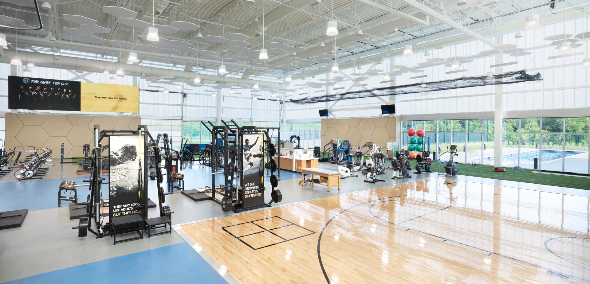 El predio cuenta con un amplio gimnasio para que los 26 jugadores puedan utilizarlo