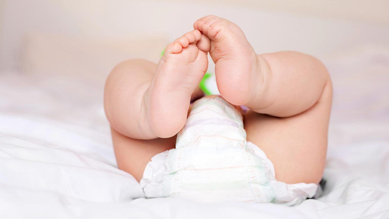 Es importante asegurarse de que la piel d elos bebés no se encuentre muy irritada por el sudor