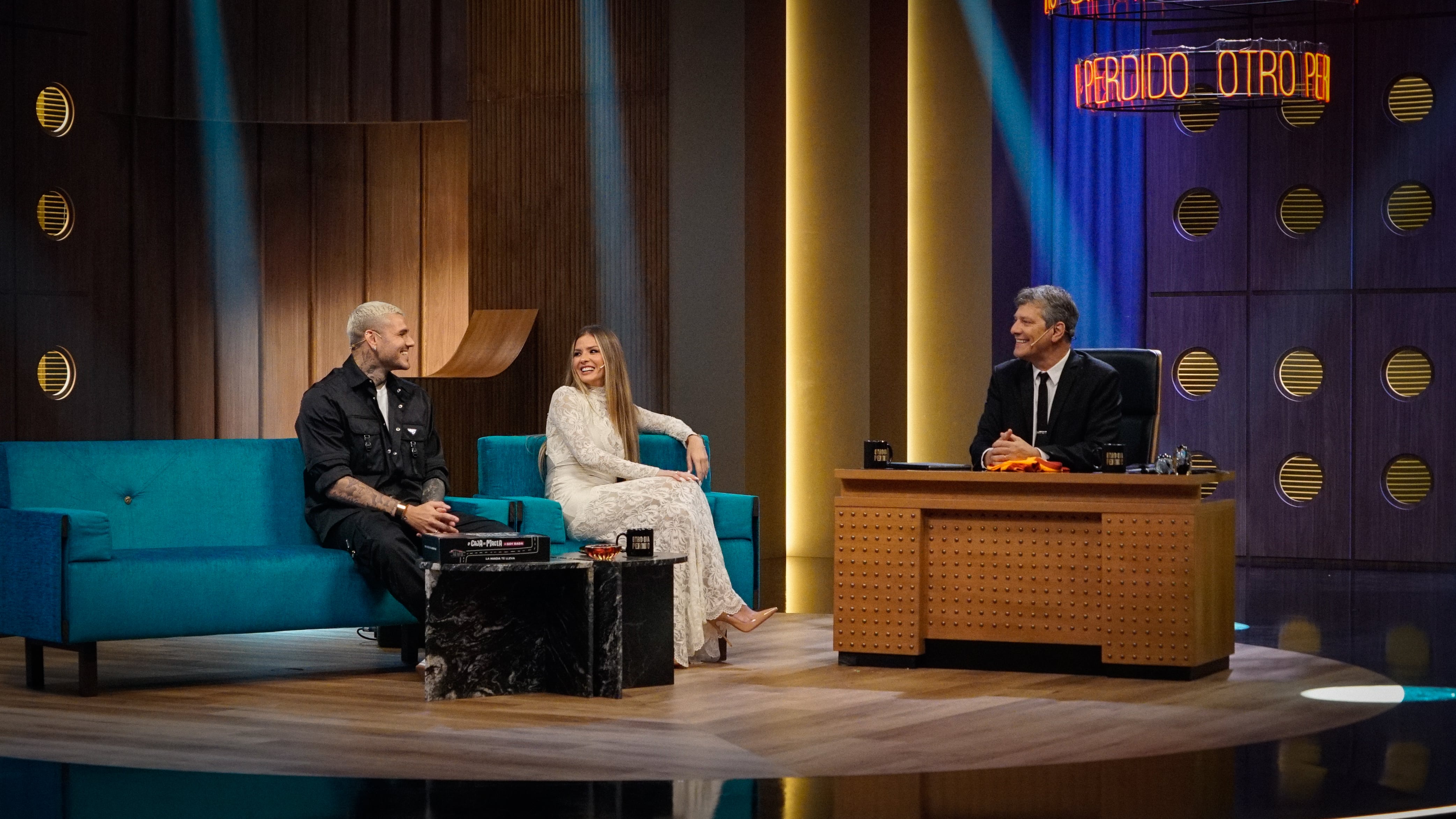 Rada reveló que durante la entrevista, Suárez necesitó poder ver a Icardi en todo momento