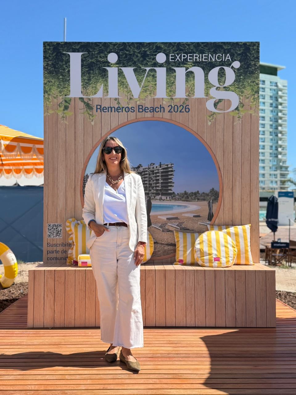 Mirá las fotos de la inauguración de Experiencia Living en Remeros Beach 8 Silvina Bidabehere también se sumó a la propuesta de fotografiarse en la tapa durante su visita