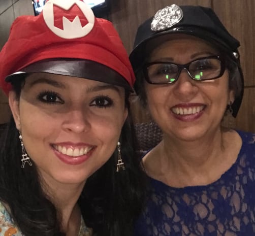 La mujer junto a su hija que está estudiando medicina en Buenos Aires