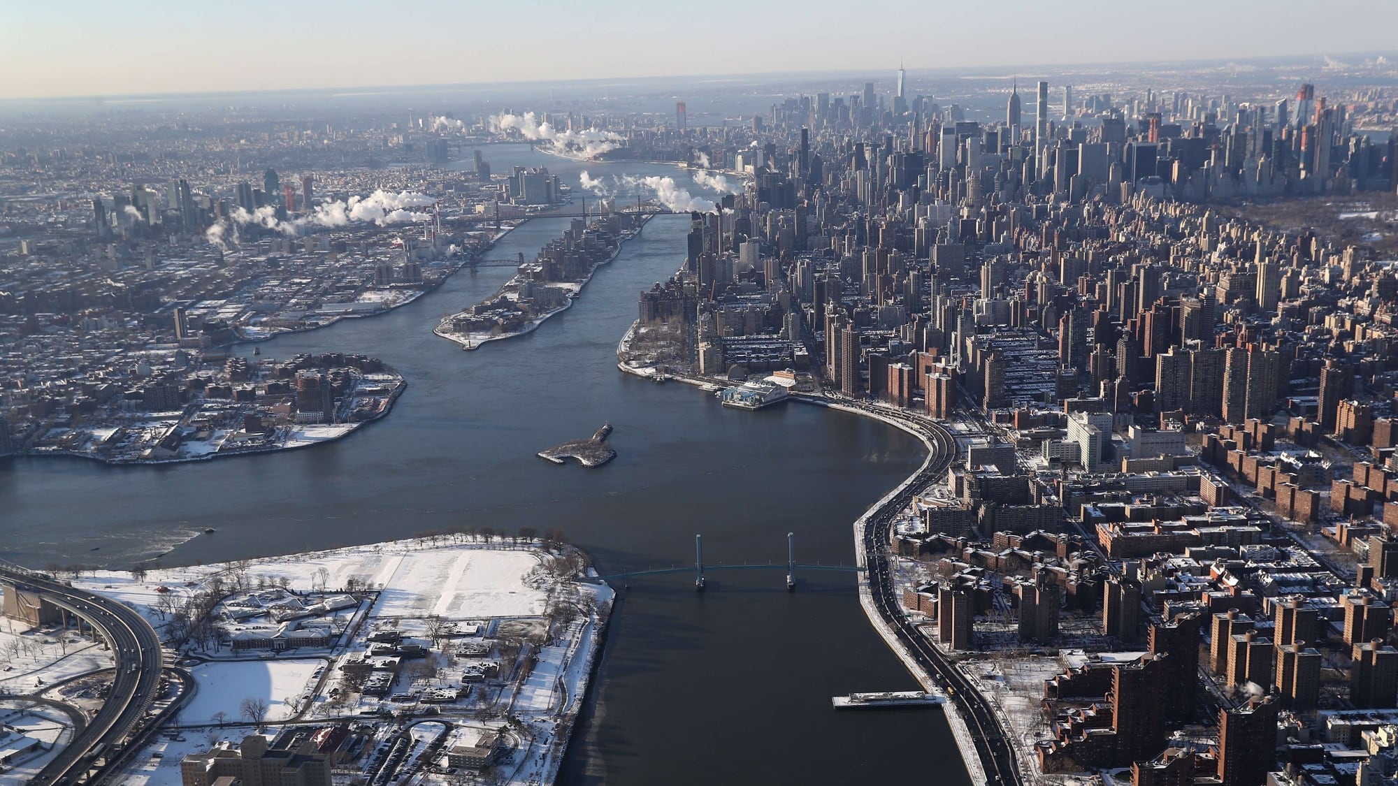 Por la noche, la sensación térmica estará en torno a 23–27°F (-5 a -3°C)