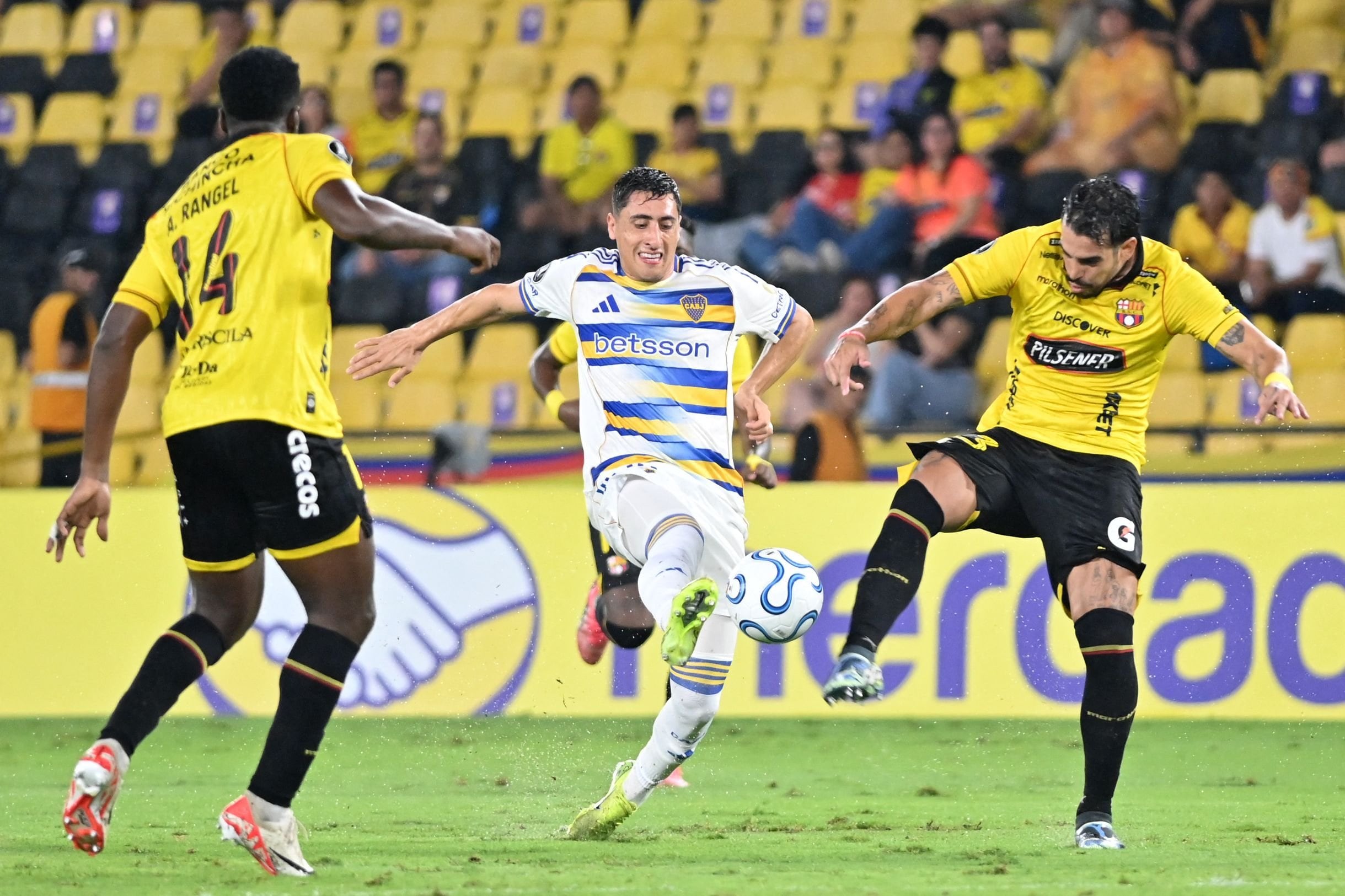 Miguel Merentiel durante la caída de Boca ante Barcelona, por la Copa Libertadores, en Guayaquil