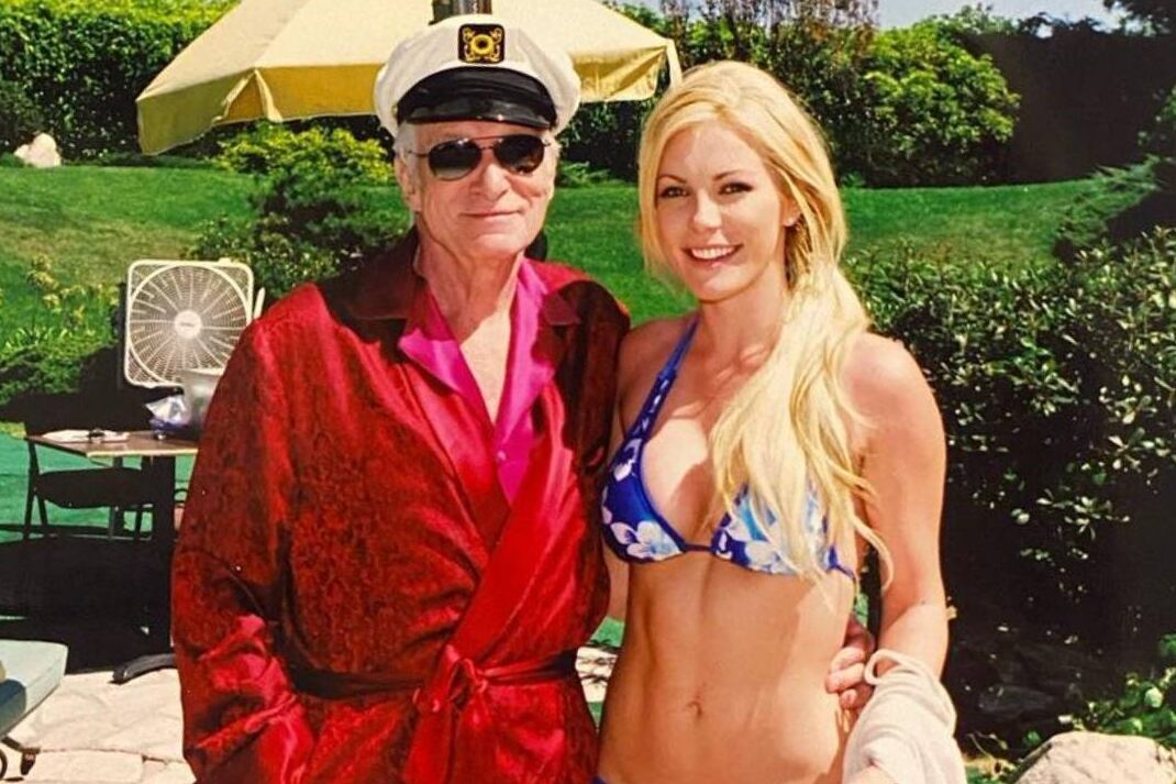 “No había nada sexy”. La última esposa de Hugh Hefner cuenta su vida en la mansión Playboy y revela los requisitos para ser conejita