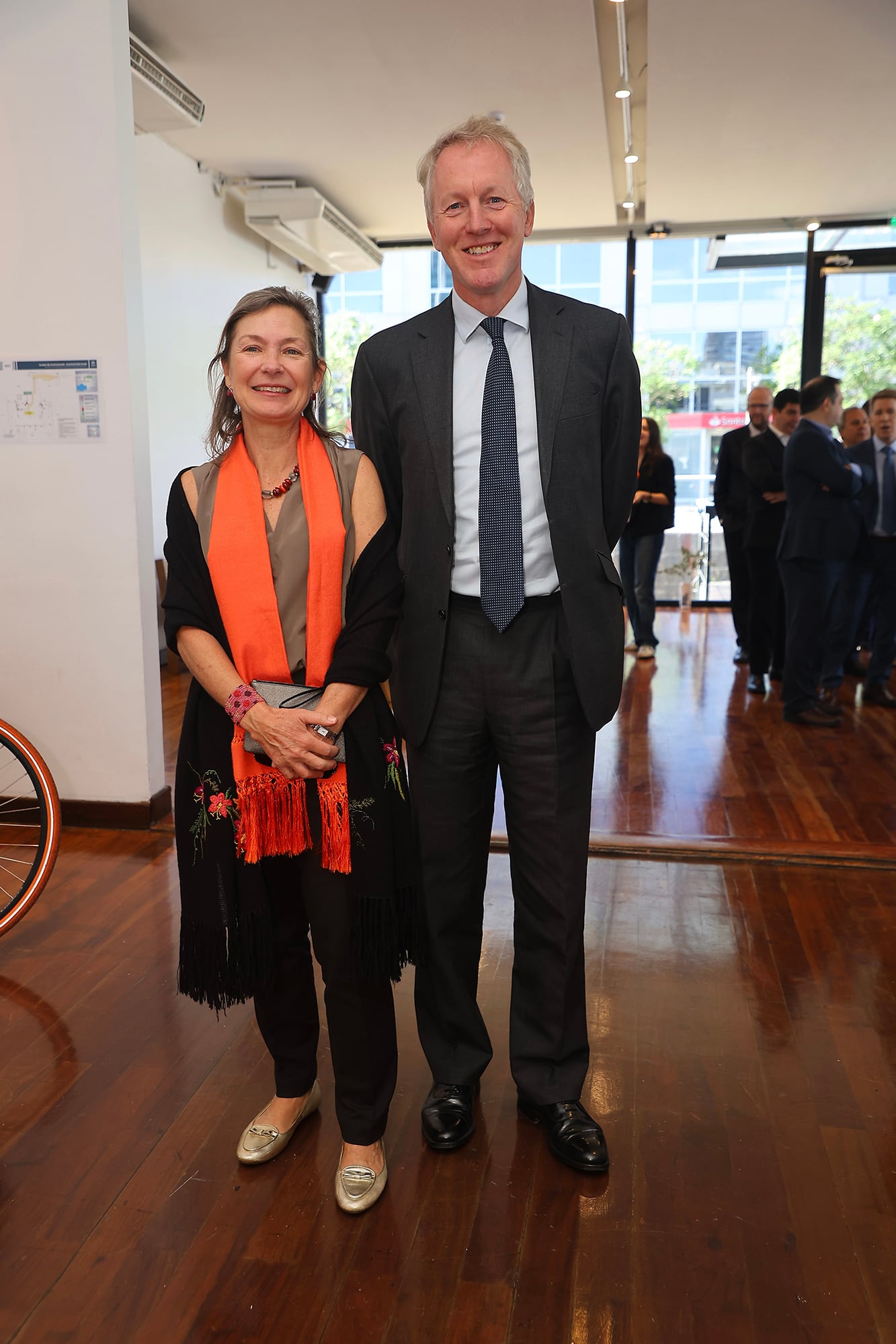 El embajador británico, David Cairns, y su esposa, Sharon Cairns