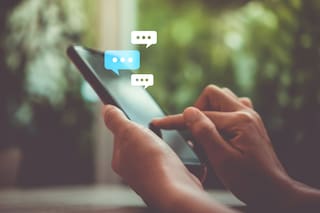 "Soy casada, hace cinco años chateo con un amigo y no me lo saco de la cabeza"