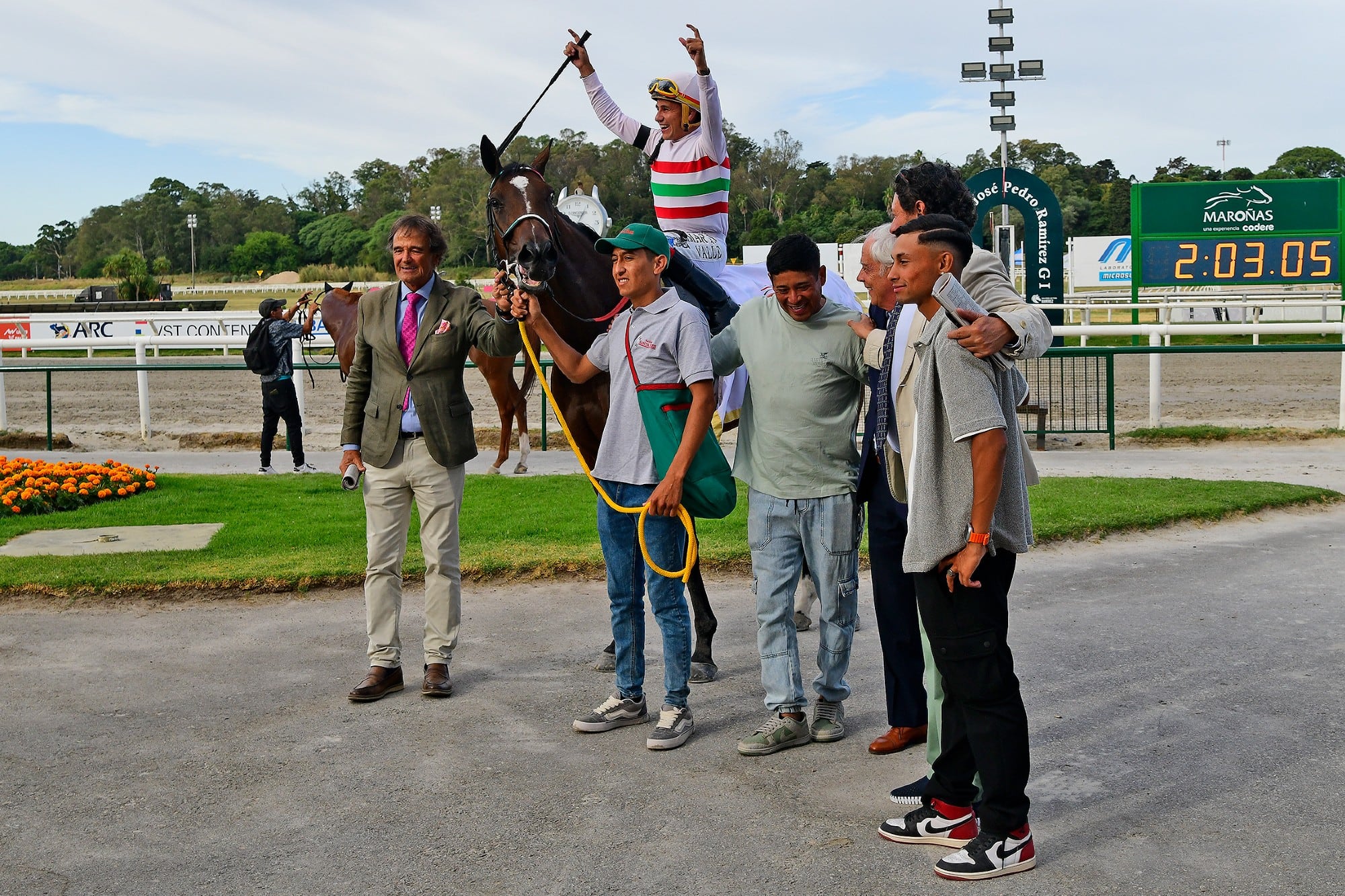Martana le ganó a la burocracia, a sus rivales y prolongó la cosecha argentina en Uruguay