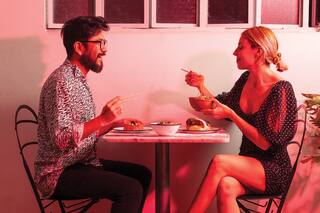 Salir a comer en casa: propuestas para una experiencia diferente puertas adentro