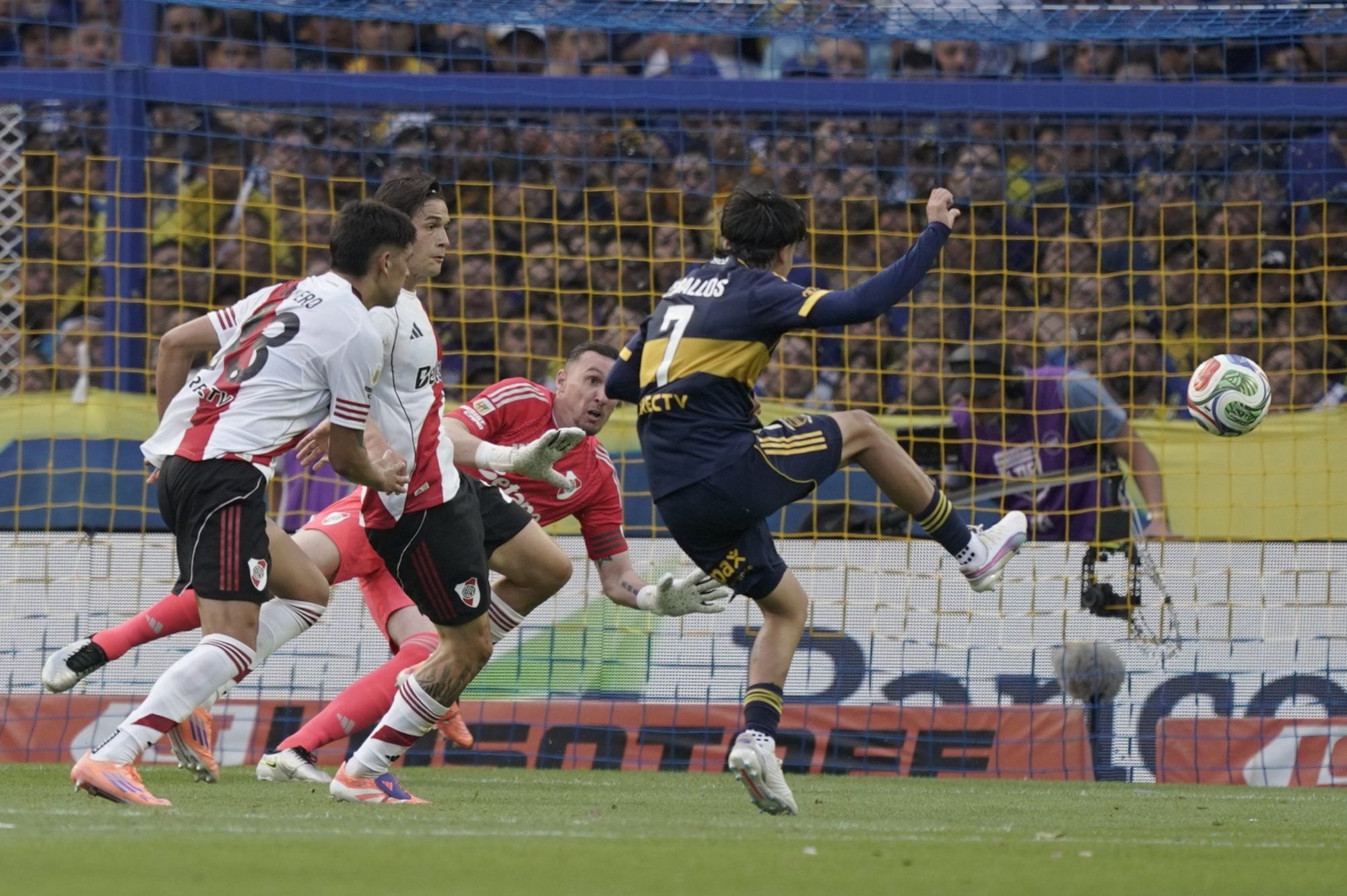 Boca y River Plate jugaron en noviembre en la Bombonera con victoria del Xeneize