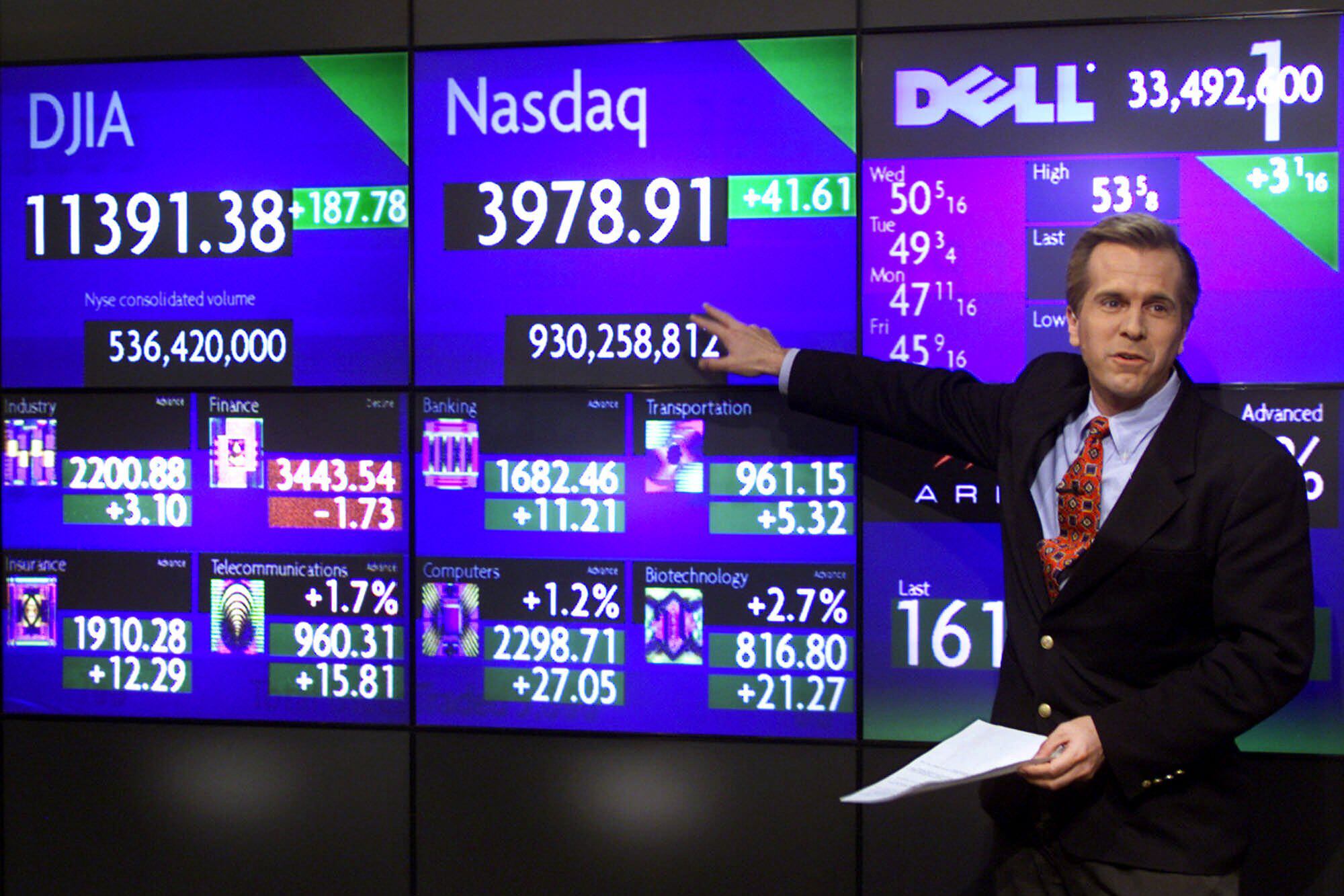 Fuerte caída de acciones tras datos de empleo en EE.UU. (AP Foto/Kathy Willens)