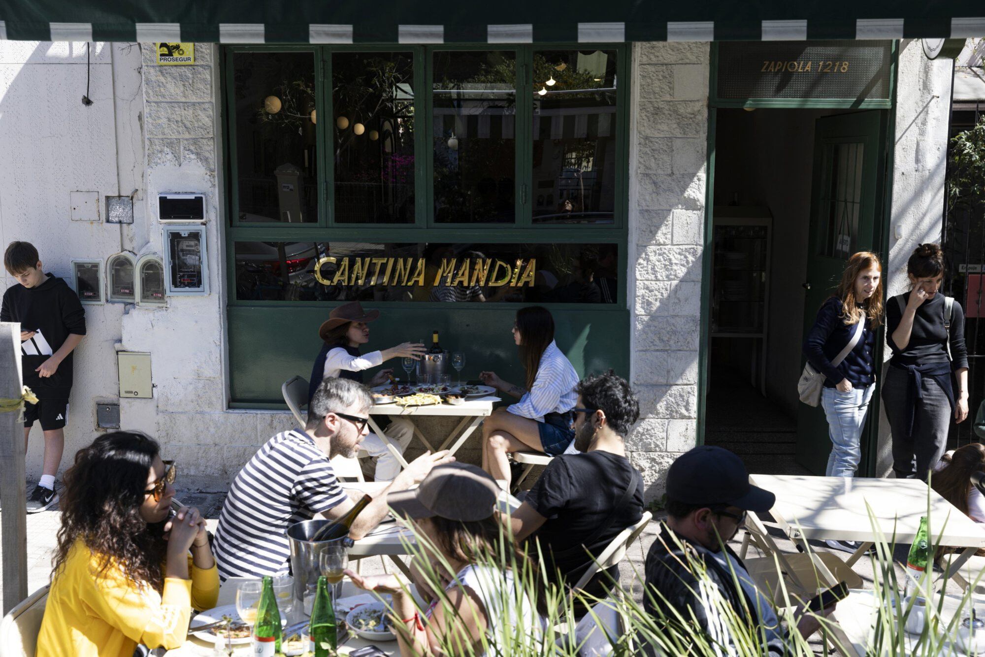 La vereda de Mandia, en pleno Colegiales