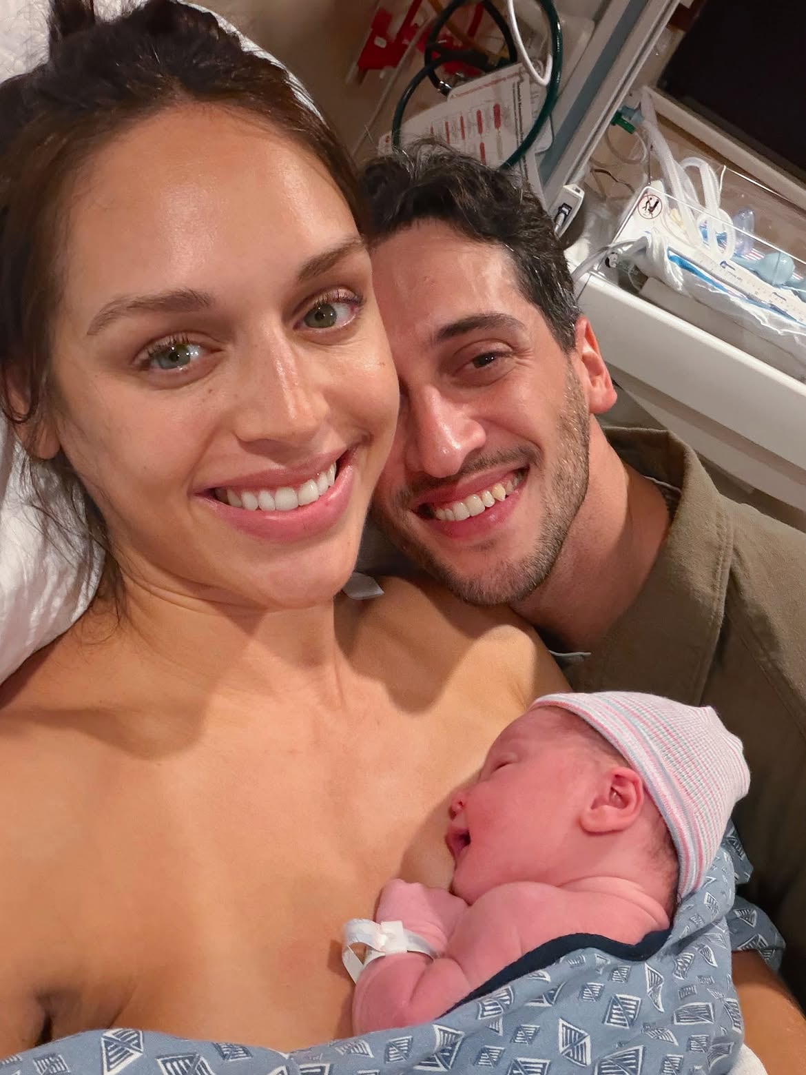 Nació Dalí, la primera hija de los reconocidos influencers (Foto: Instagram @hernanreg / @samtrottierr)