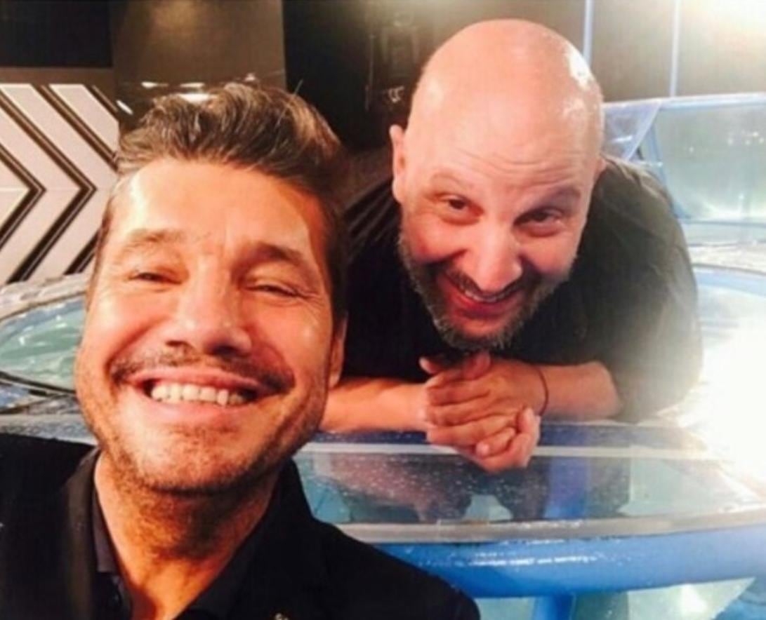 Manuel Navarrete junto a Tinelli, en su época de productor de TV (Foto: Manuel Navarrete)