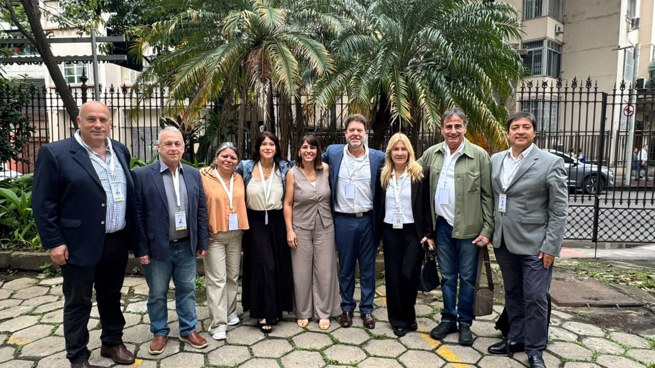 Delegación de legisladores bonaerenses en Río de Janeiro