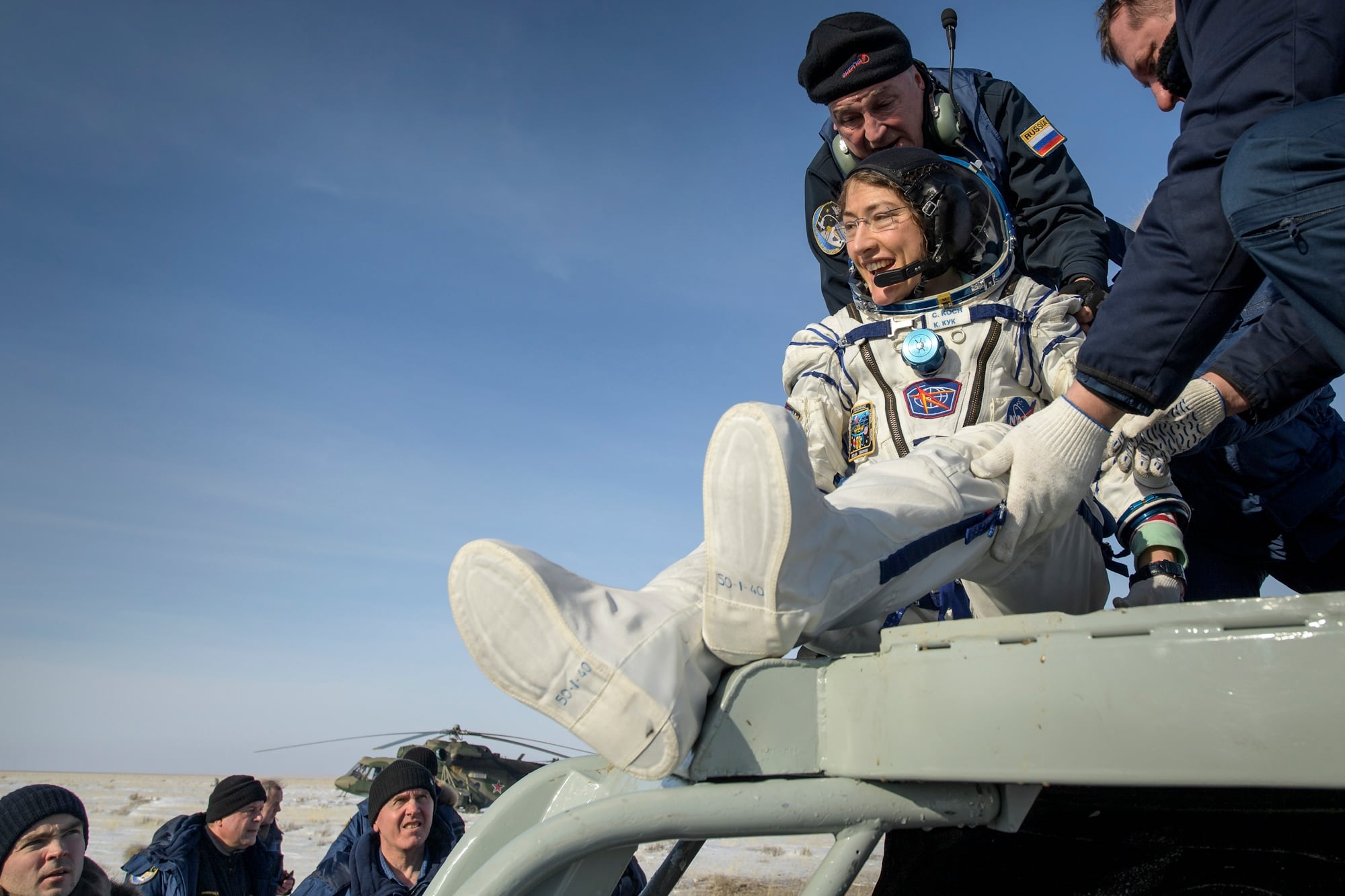 Tras pasar casi un año en el espacio, Cristina Koch, regresó a la Tierra