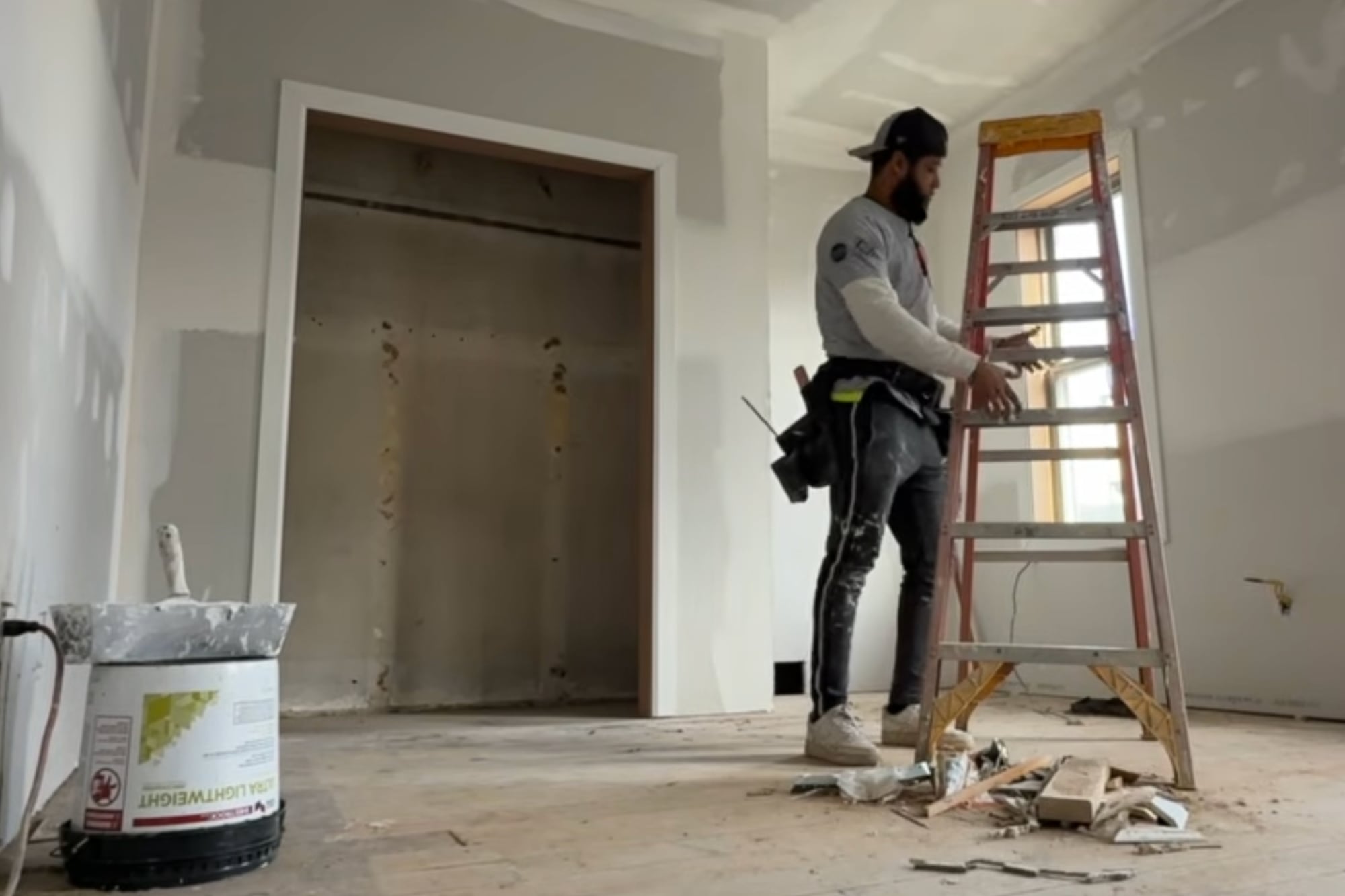 En promedio, el equipo de mantenimiento de Joan trabaja entre ocho y ocho horas y media por día