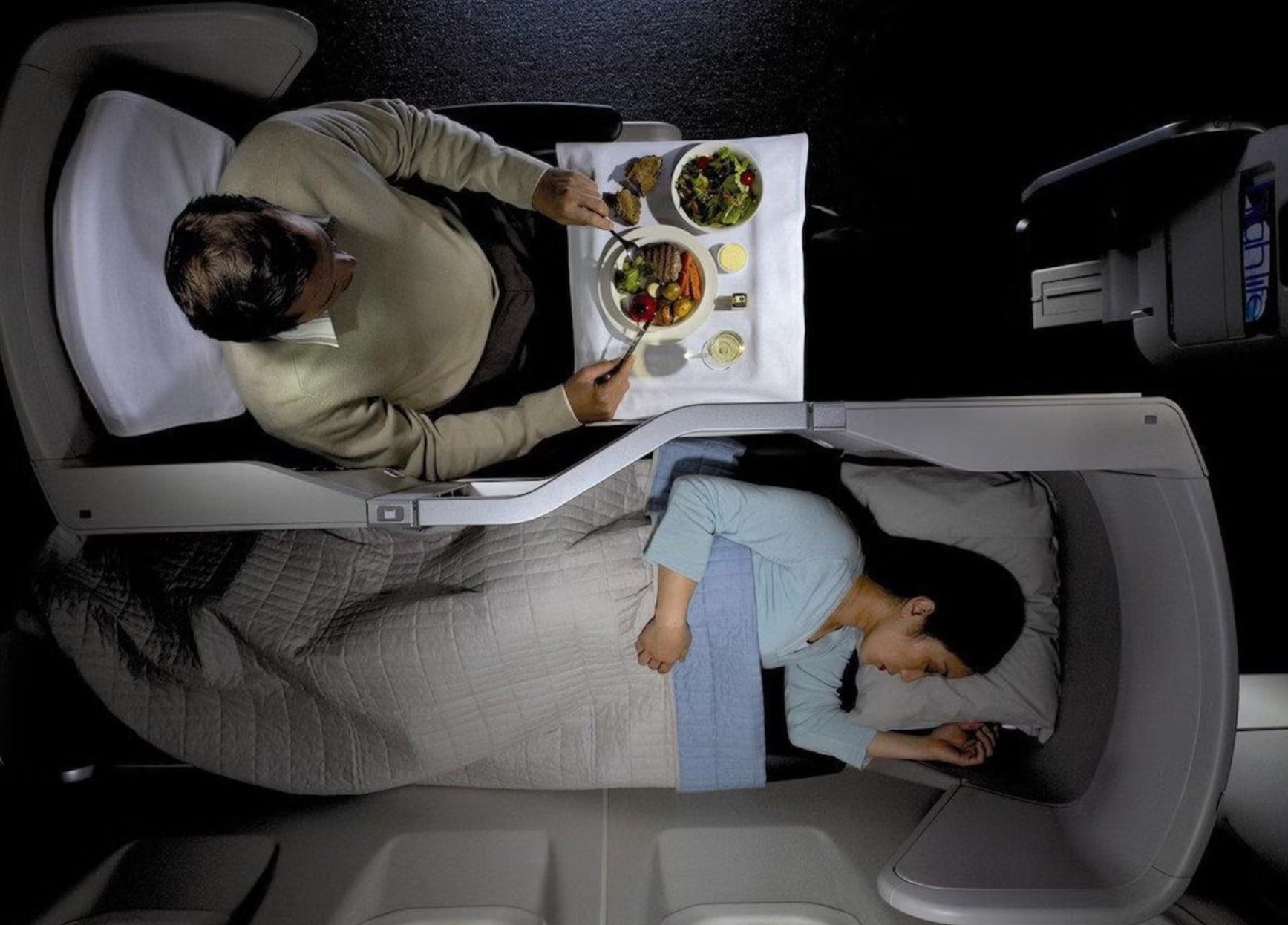 Lujo y servicios de las 10 mejores primeras clases de los aviones