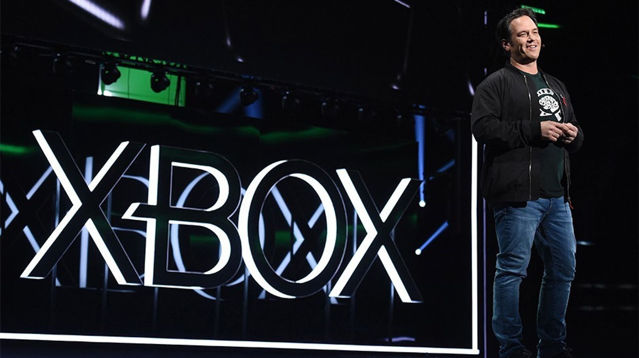Phil Spencer abandona Xbox tras 38 años en Microsoft y cede el liderazgo a Asha Sharma