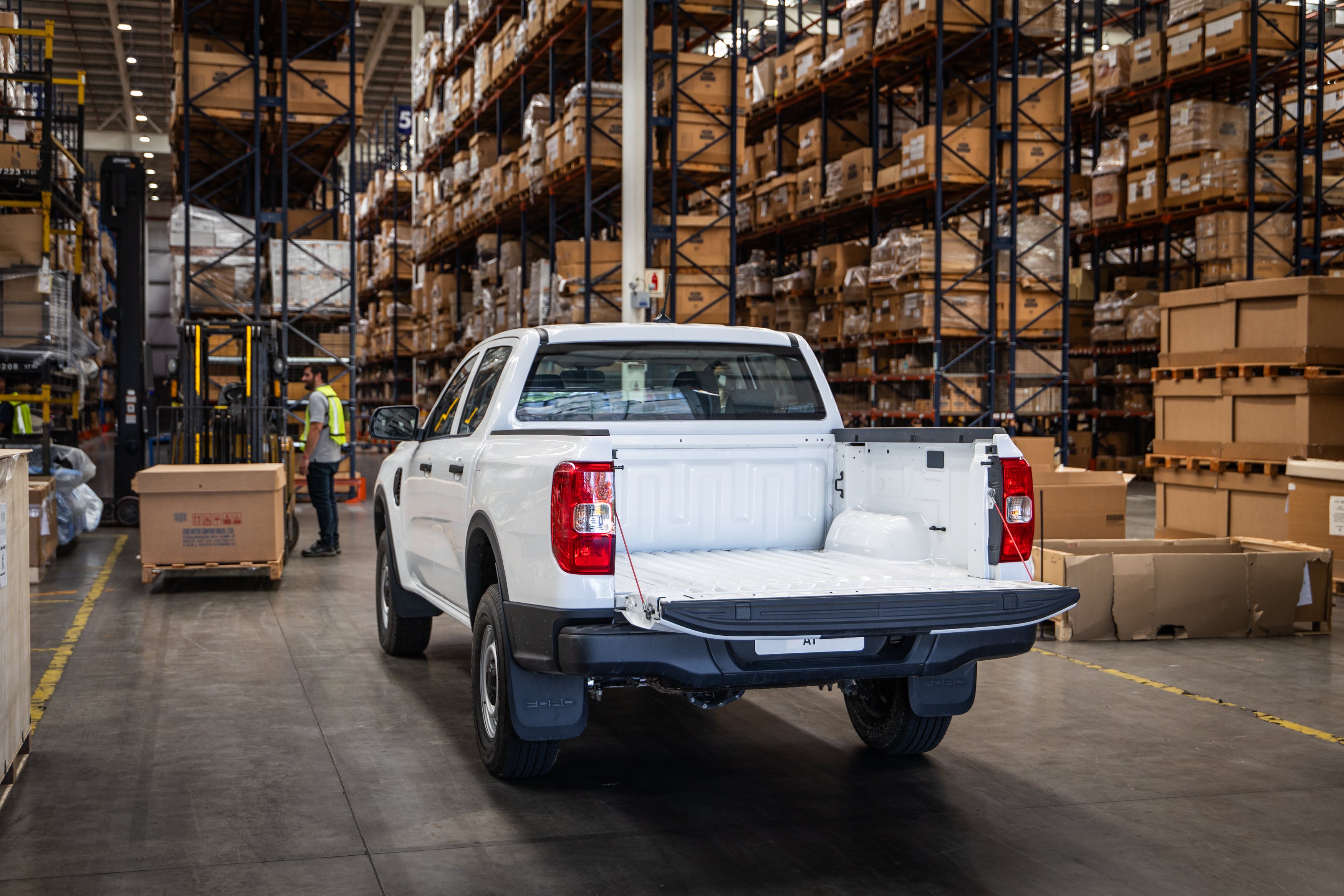 La Doble Cabina suma una transmisión automática de seis marchas con convertidor de par