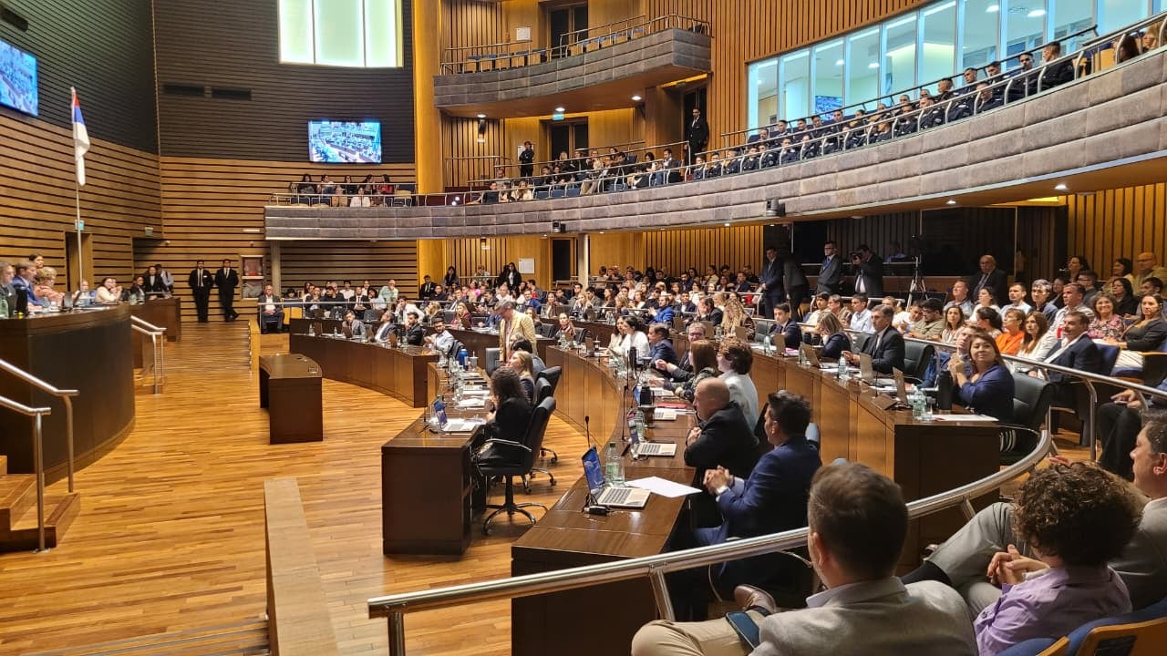 La Legislatura misionera unicameral (40 diputados) entró en receso el pasado 20 de julio, con una configuración política. Ahora, cuando reanude sesiones el 13 de agosto, ya casi nadie responderá a Carlos Rovira, el hombre que dominó la política por casi 25 años.