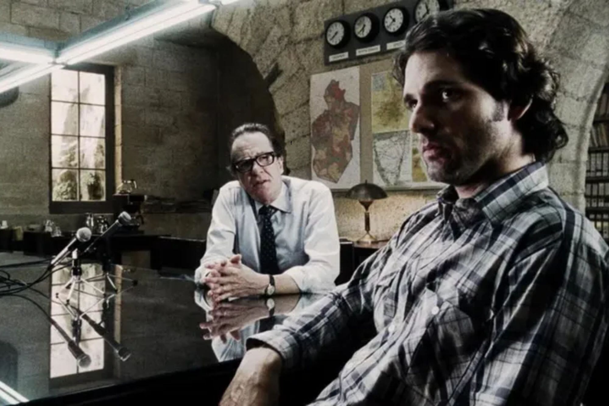 Eric Bana, Daniel Craig, Ciarán Hinds, Mathieu Kassovitz y Geoffrey Rush dan vida a los protagonistas