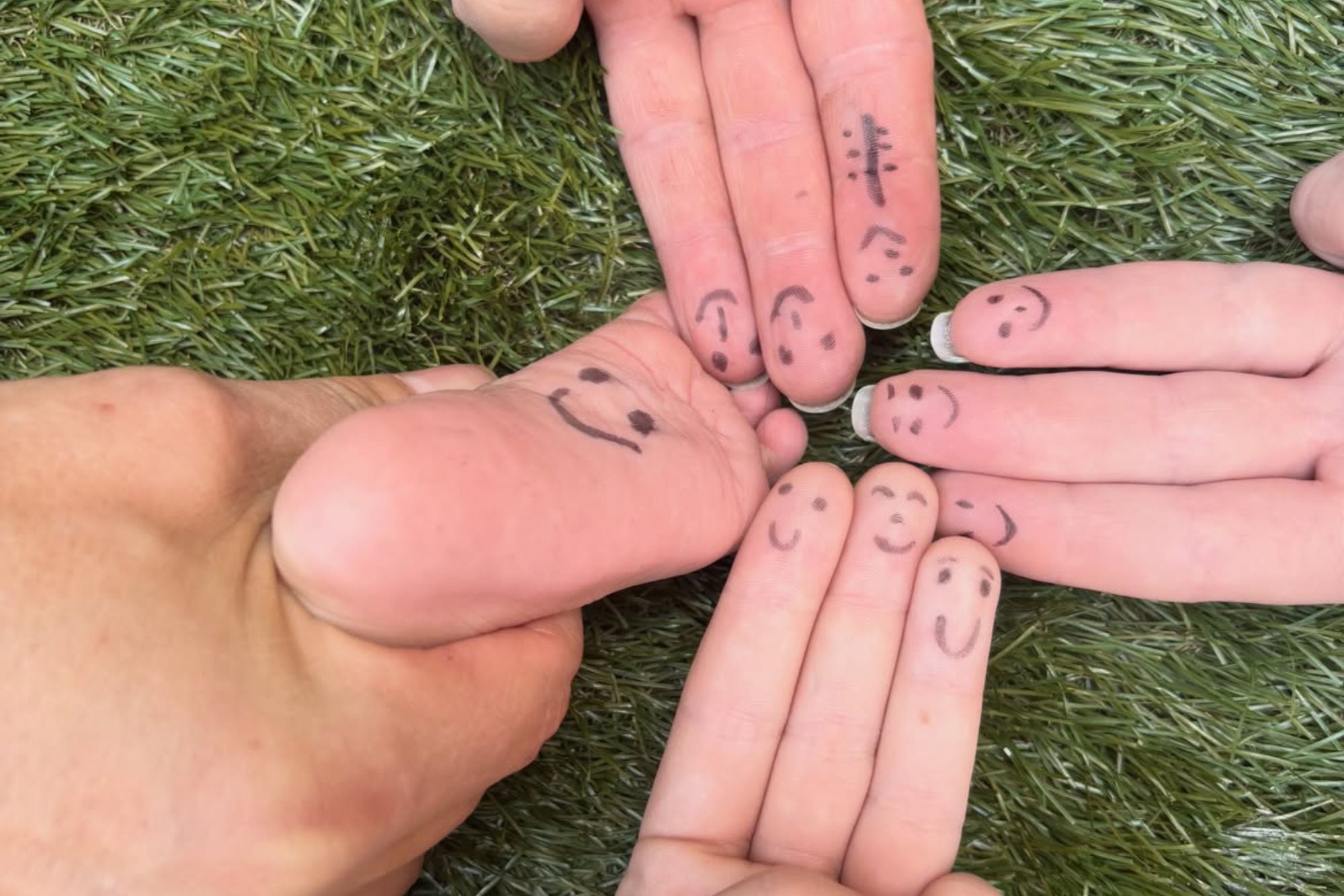 La familia completa estuvo de acuerdo en recibir a un bebé por un tiempo