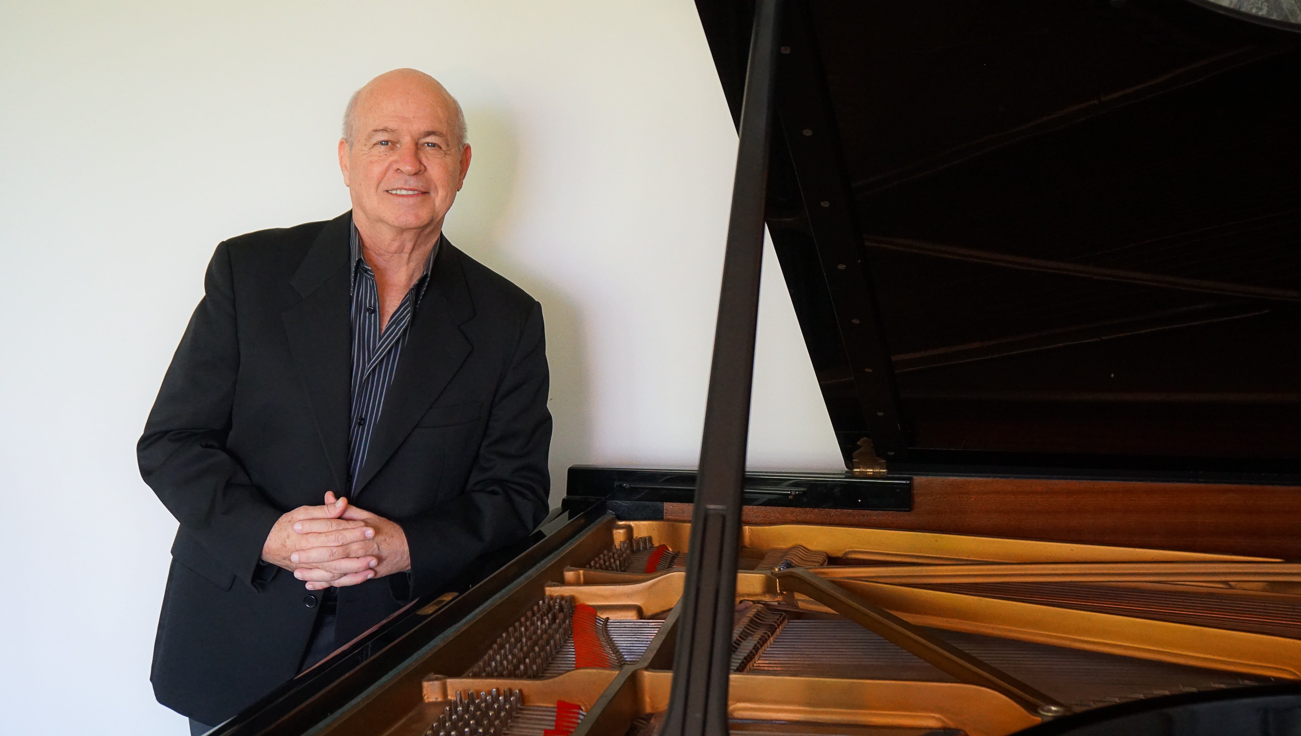 El pianista uruguayo Enrique Graf llega al Teatro Colón con piezas de Mozart y Liszt