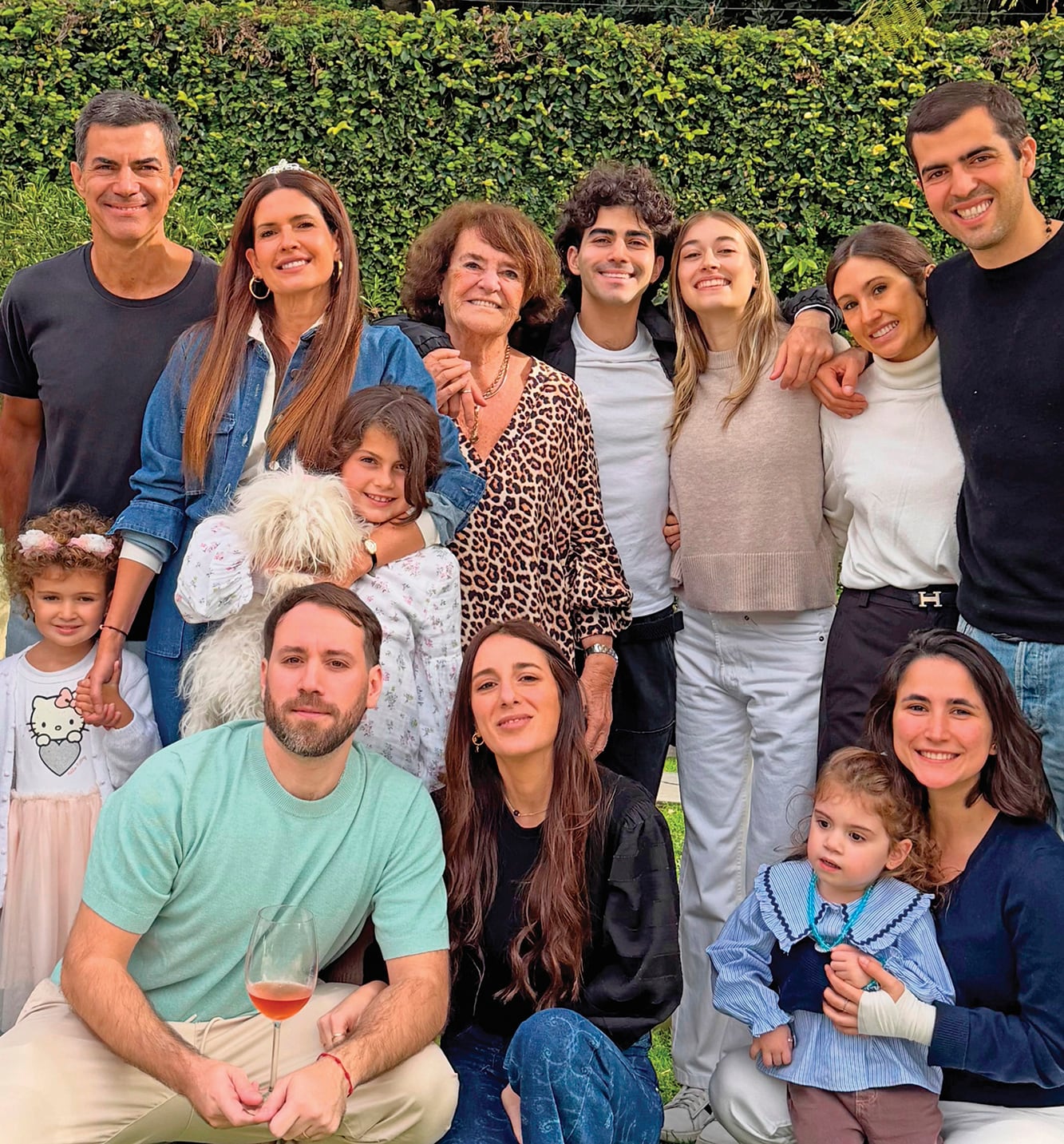 Cóctel de noticias: el doble de festejo de cumpleaños de Isabel Macedo, las vacaciones de Inés Rivero y el viaje de Benjamín Agüero 9 Una reunión familiar coronó un fin de semana muy especial