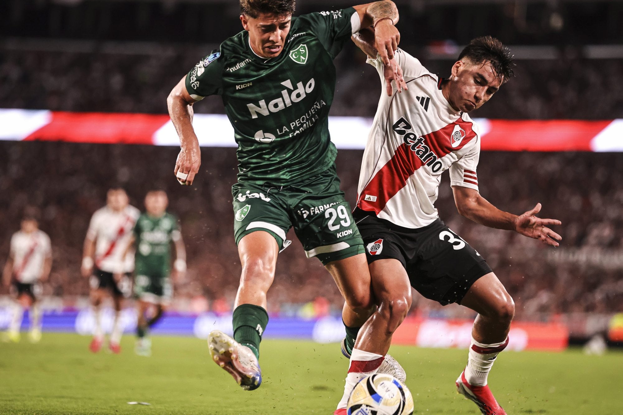 Las posiciones del torneo Clausura y una Tabla Anual al rojo vivo: cómo están Boca y River 7 River visita a Sarmiento; un triunfo acomodaría al Millonario en los playoffs y lo acercaría a los primeros puestos de la tabla anual