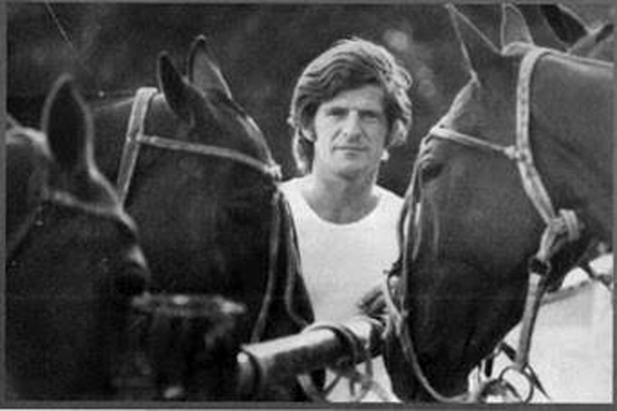 Moore y los caballos de polo