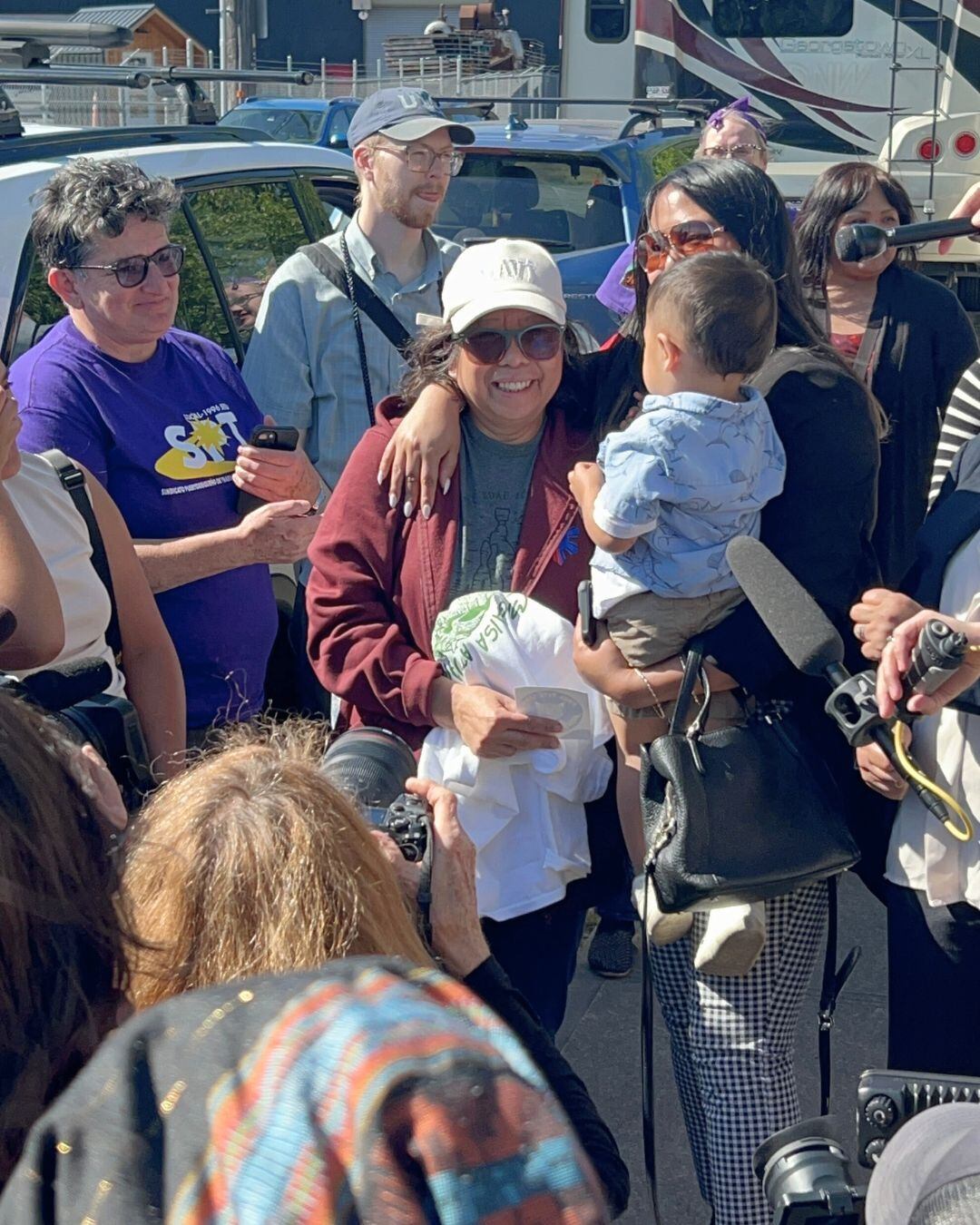 Lewelyn Dixon fue liberada el 29 de mayo y se reencontró con su familia