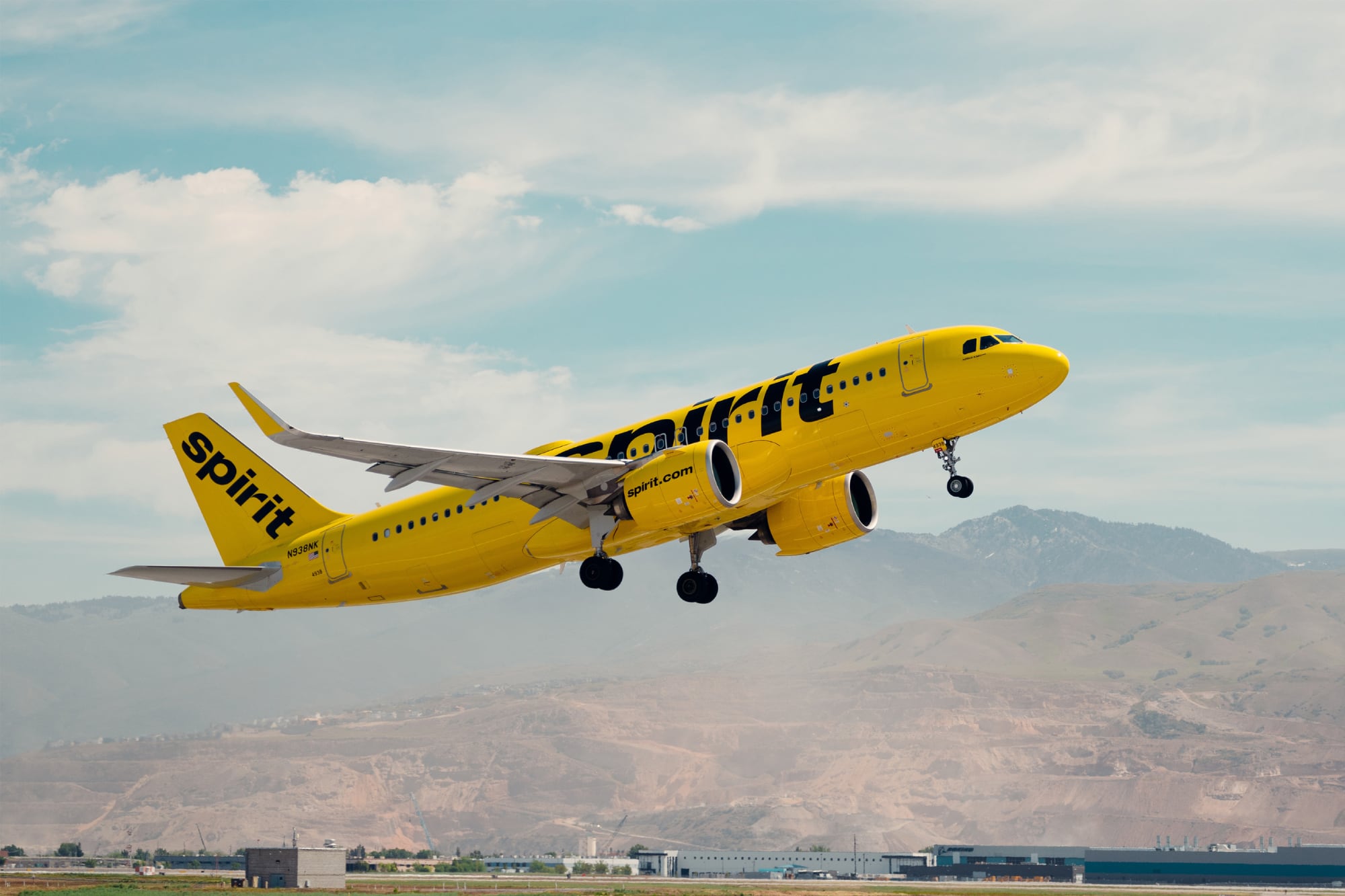 Spirit Airlines anunció el cierre de sus operaciones y canceló todos los vuelos