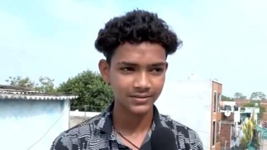 Aryan Asari grabó el accidente del avión de Air India desde la terraza de su casa y ahora es viral