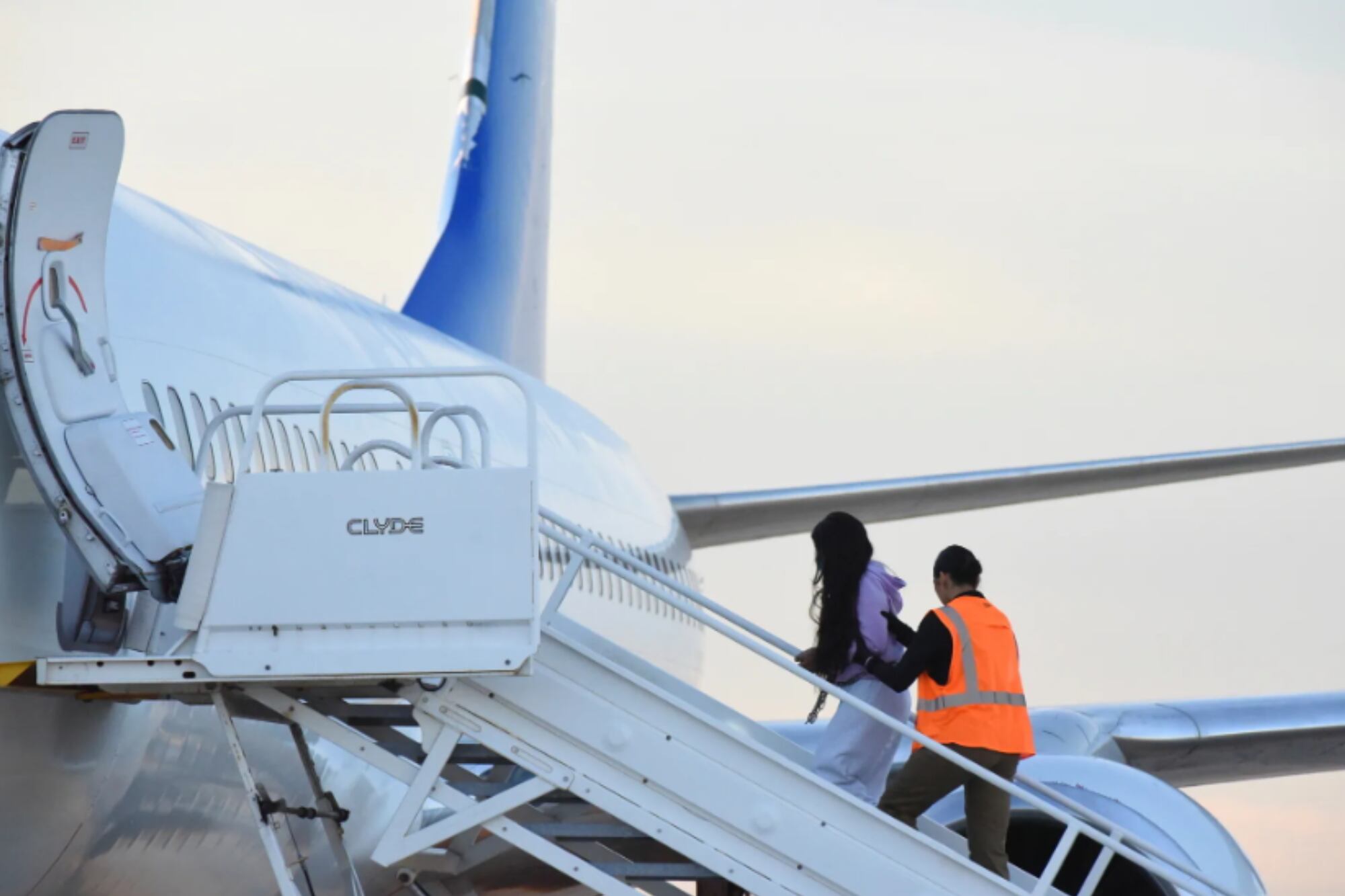 A partir de mayo, la aerolínea comenzó a colaborar con vuelos chárter para el DHS como apoyo a las iniciativas de deportación de la administración Trump