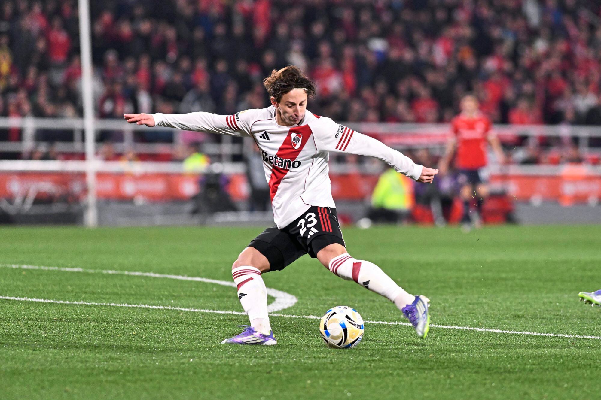 Matías Galarza Fonda, uno de los apartados: ni siquiera su buen Mundial con Paraguay cambió su realidad en River