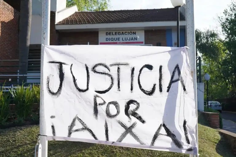 Familiares, amigos y vecinos de Aixa marcharon en Dique Chico, exigiendo justicia por su crimen
