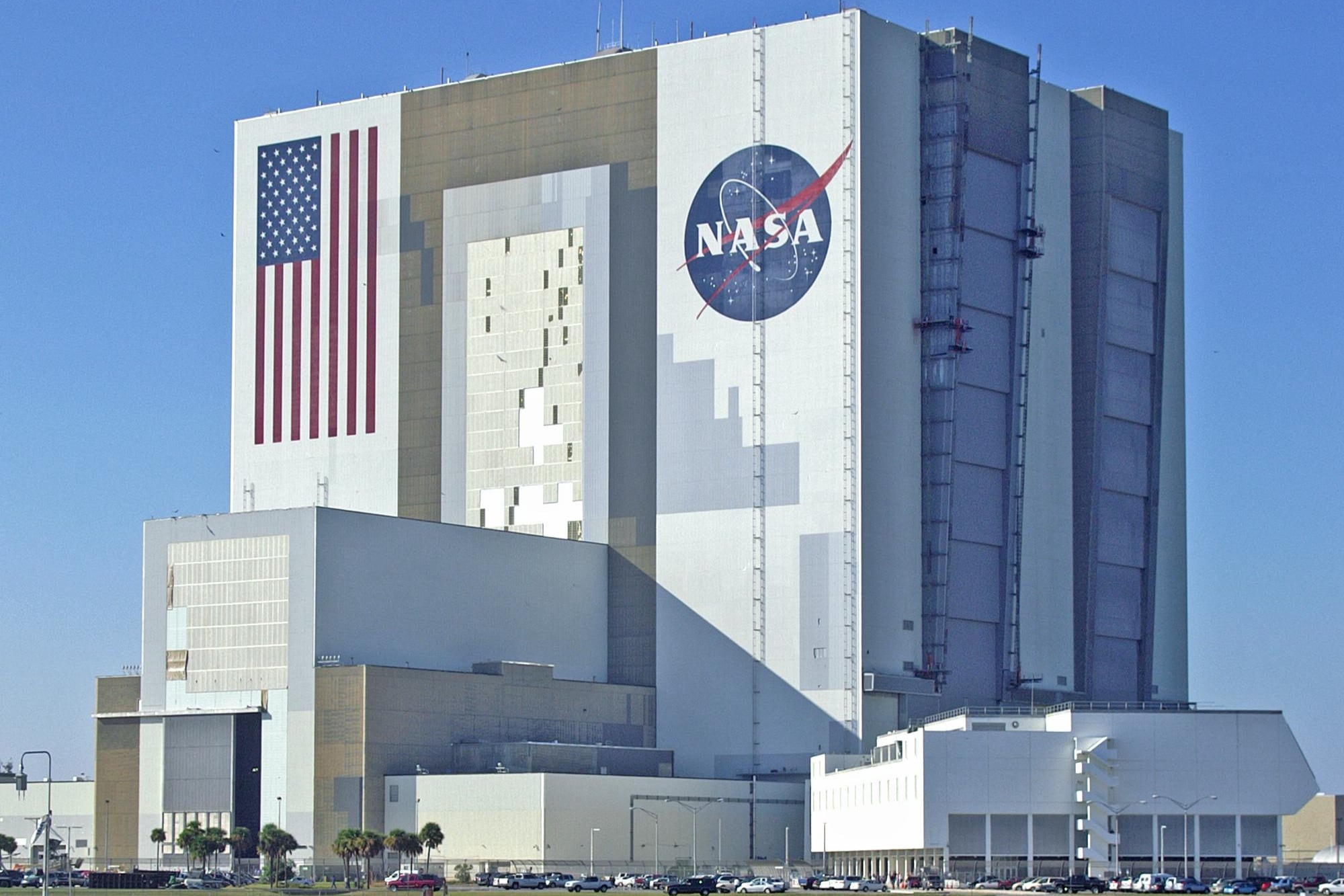 Qué hay detrás de la decisión que tomó la NASA para abortar el lanzamiento de la misión Artemis II