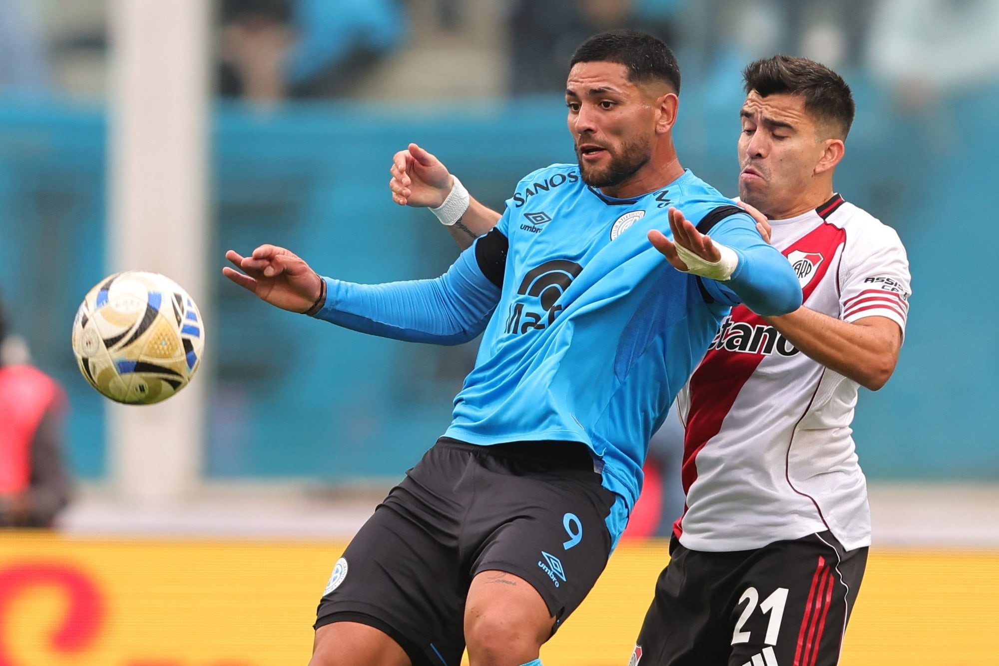 Un futbolista campeón con Belgrano criticó a un periodista de River por un comentario sobre la final 6 Lucas Passerini y Marcos Acuna en la final del fútbol argentino el domingo 24 de mayo