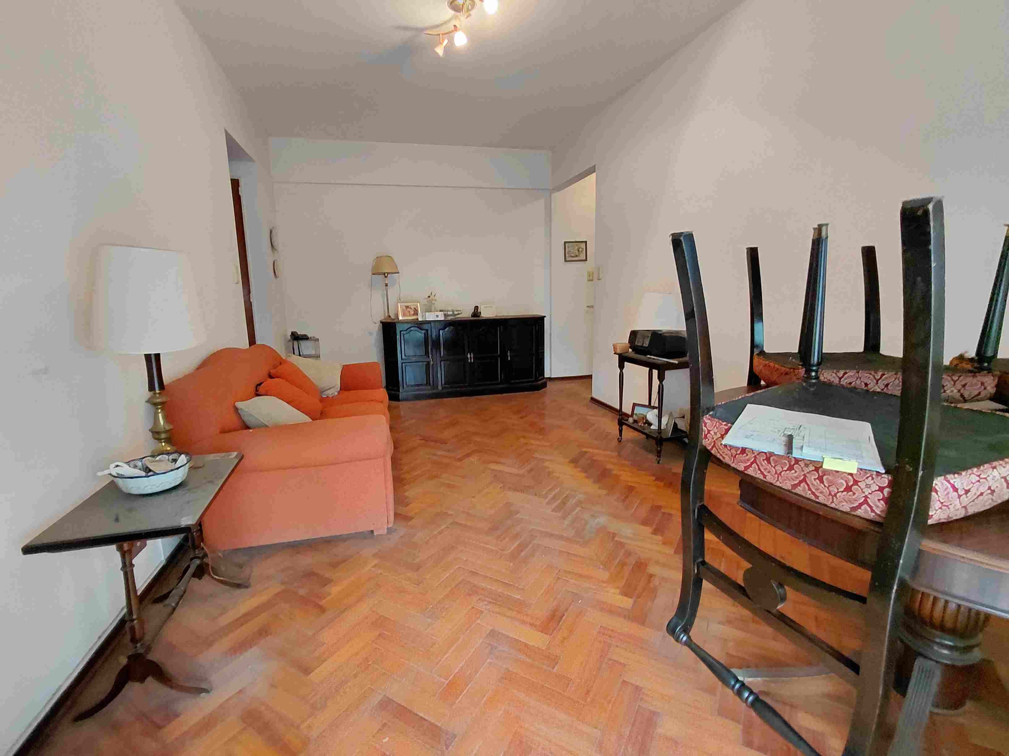 Calendario de remates de propiedades de octubre 2026 8 El departamento tiene 40 m2, livig-comedor con salida al balcón, dormitorio, baño completo y cocina con acceso a lavadero semicubierto