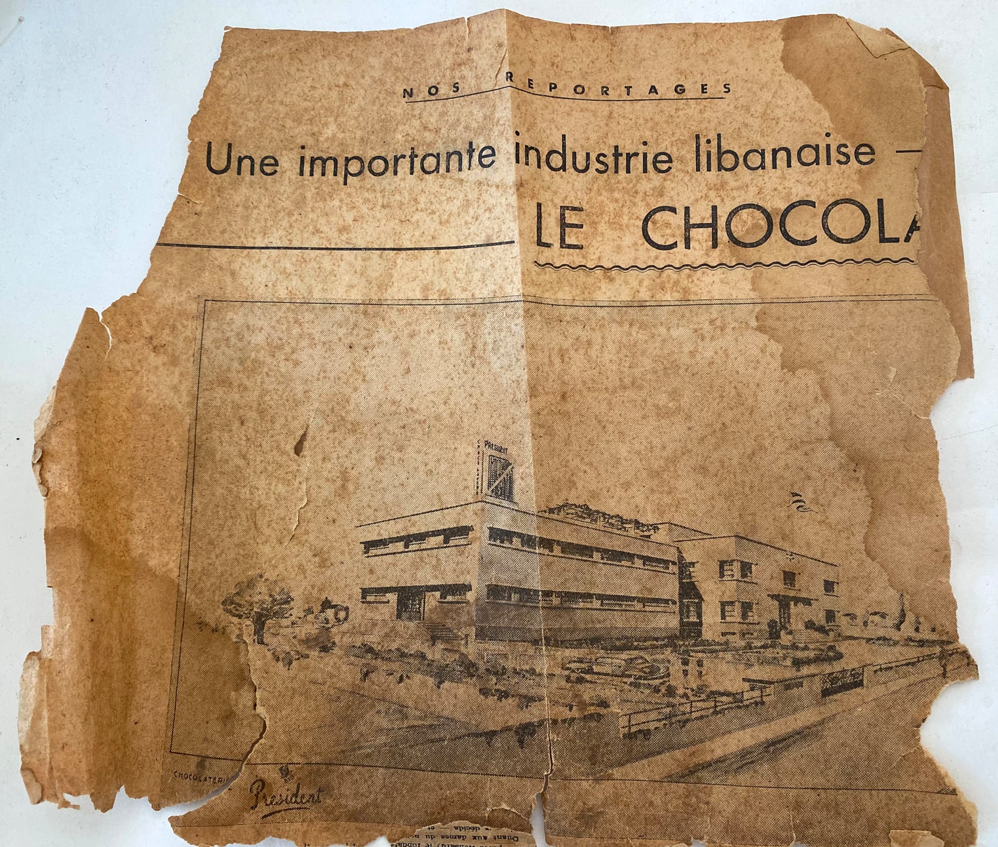 Es uno de los únicos registros de la primera fábrica de chocolate de Líbano; el edificio era de varios pisos, pero el chocolate solo se fabricaba en el subsuelo